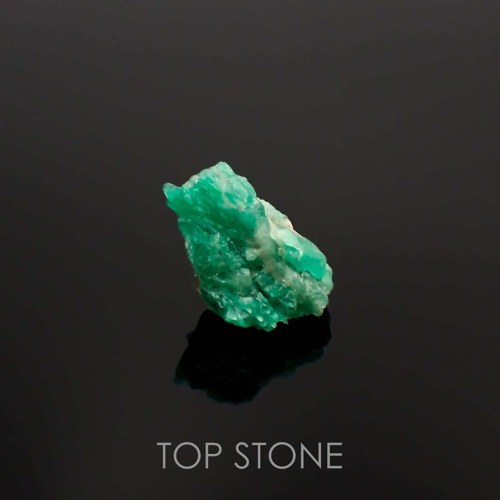 エメラルド原石 コロンビア産 7.68ct[230119914]15.1x11.8mm前後