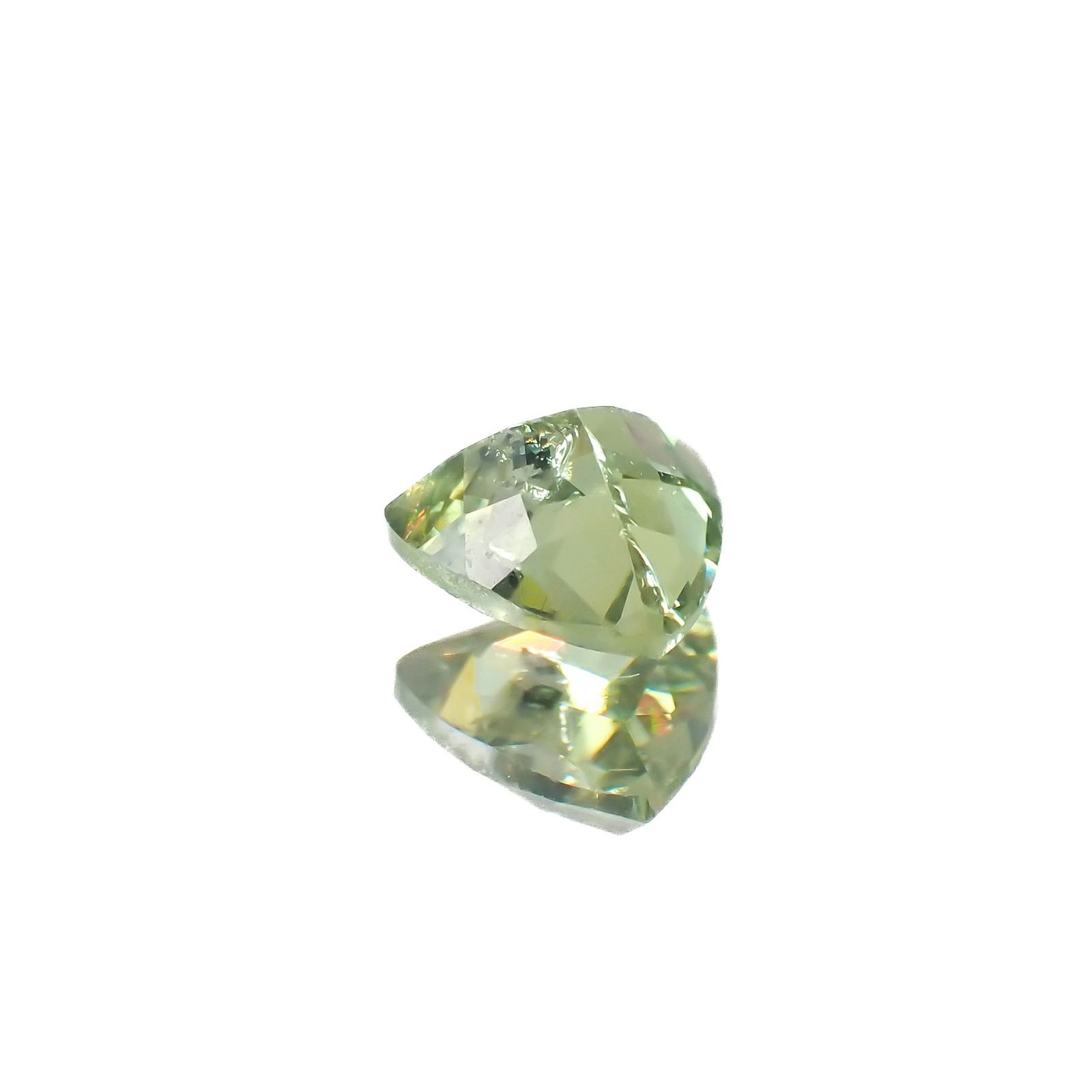 デマントイドガーネット ナミビア産 0.50ct[220917674]5x5.2mm前後