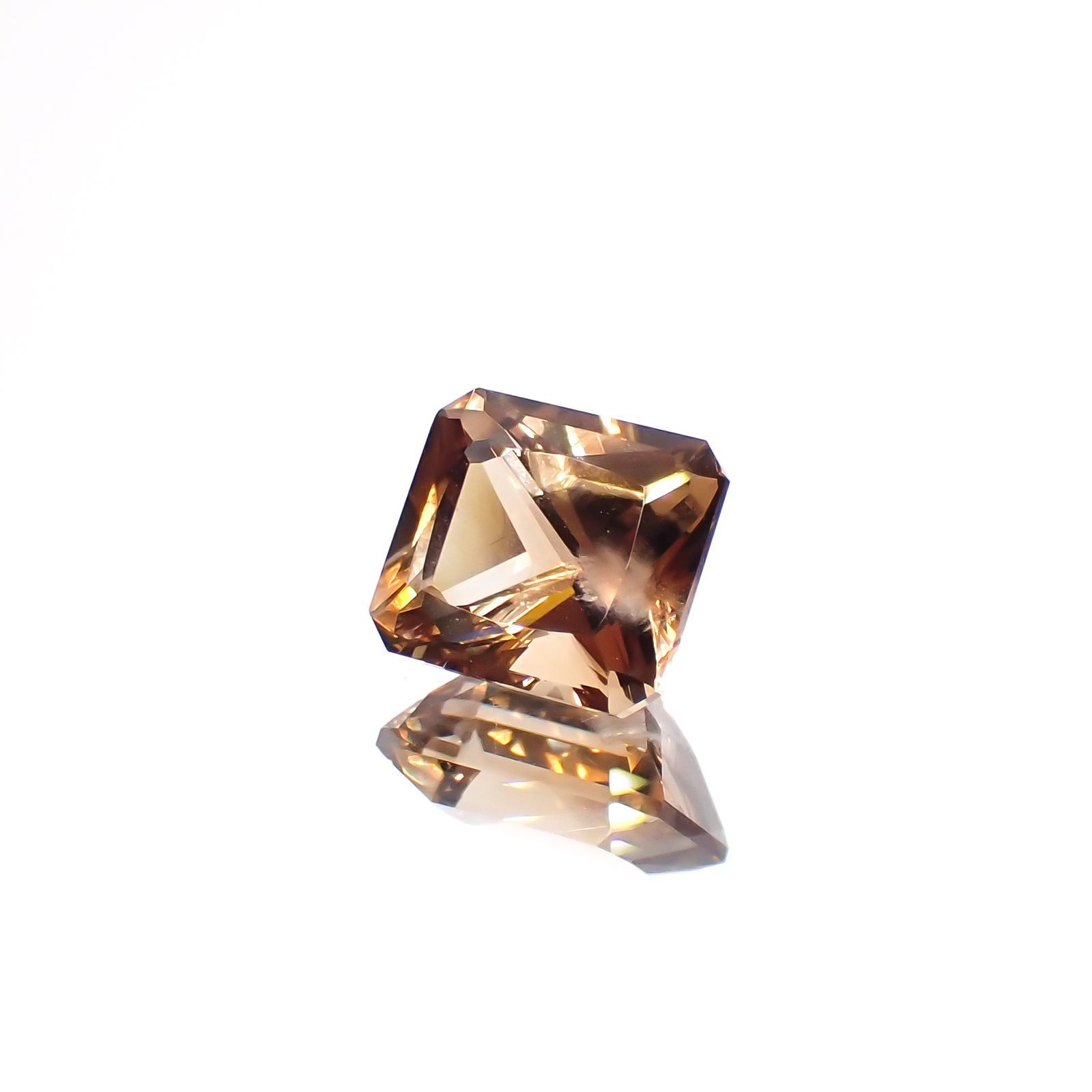 バイカラートパーズ ブラジル・ミナスジェライス州産 2.17ct[221018559]7.3x6.5mm前後
