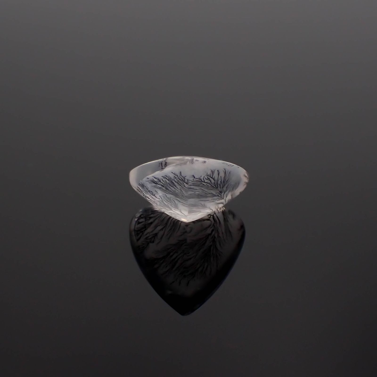 デンドリチッククォーツ ブラジル産 6.60ct[230823238]14.1x13.5mm前後
