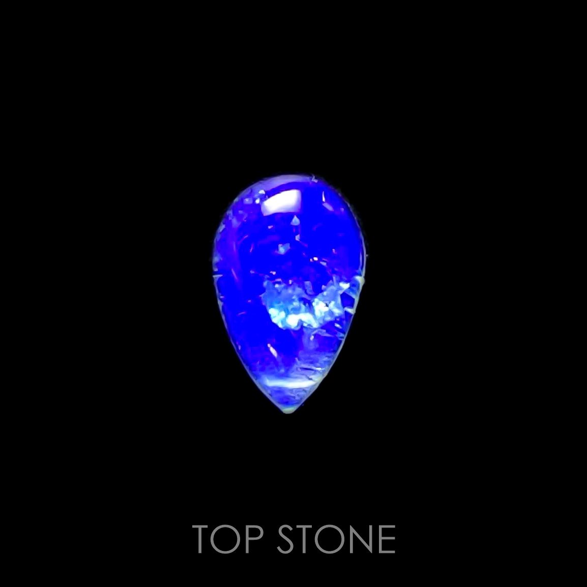 フローライト フルオレッセンス(宝石名フルオライト)イギリス・ロジャリー鉱山産 1.29ct 識別済[211113770]8.6x5.6mm前後