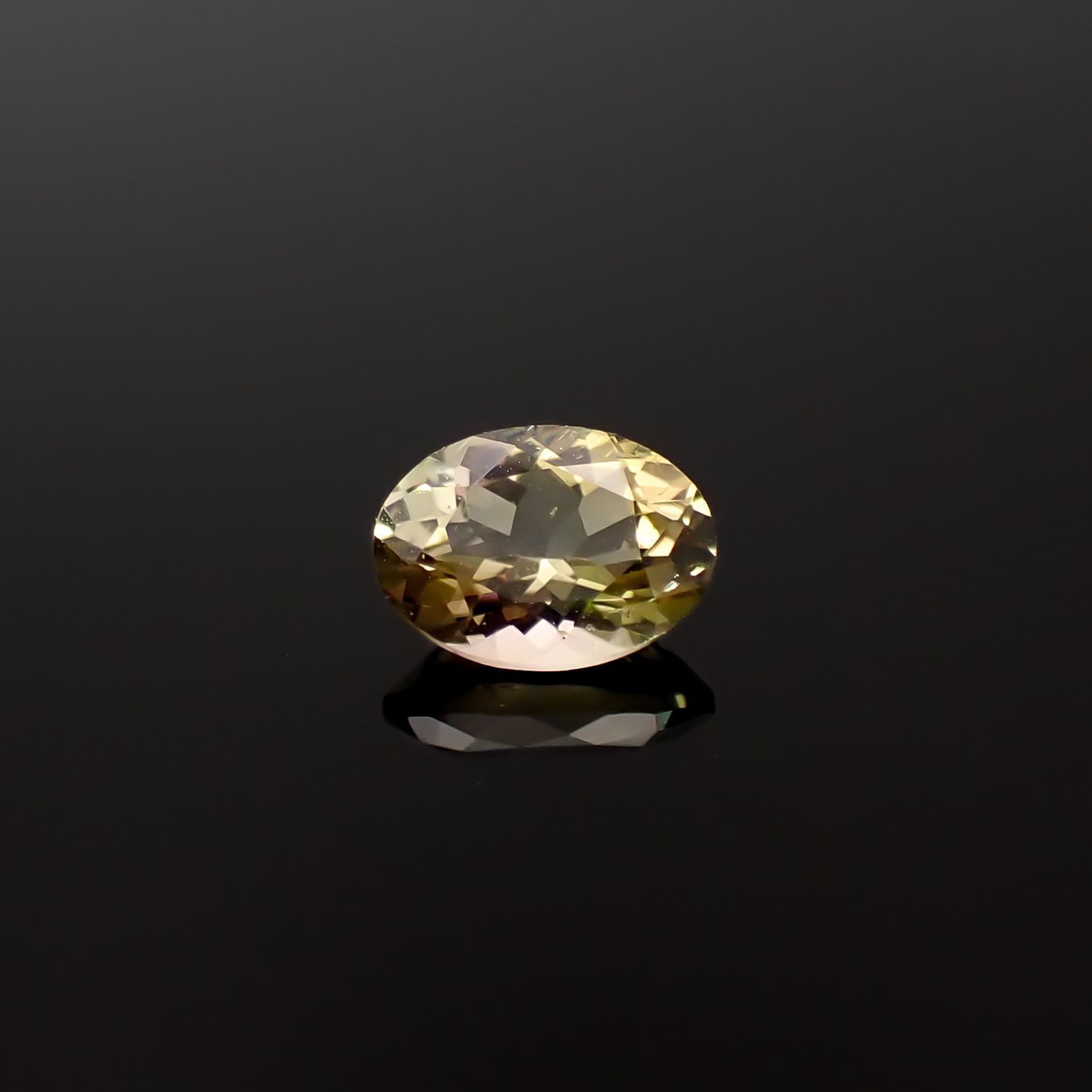 イエロートルマリン ブラジル産 0.72ct[240929020]6.7x4.9mm前後