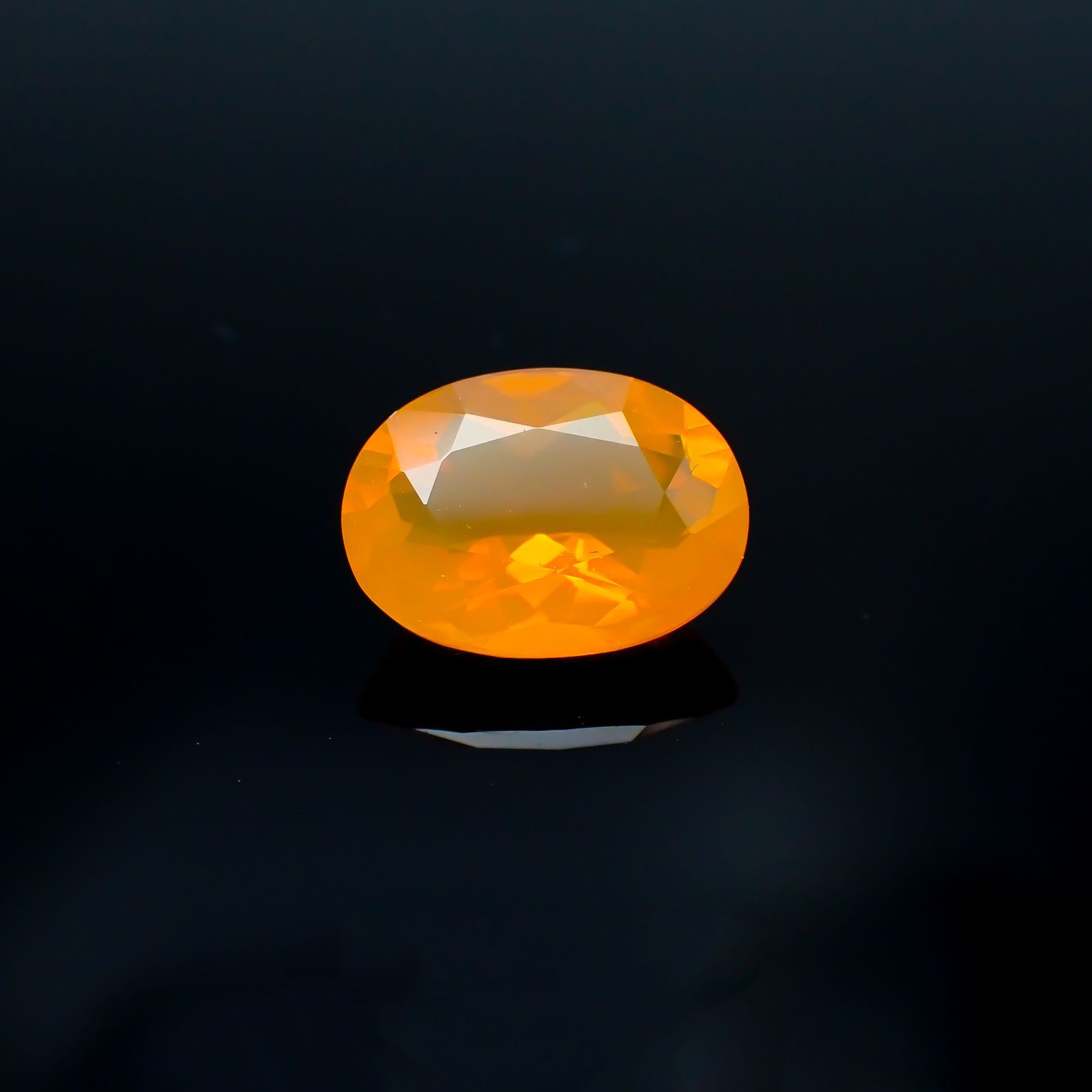 ファイヤーオパール メキシコ産 1.92ct[221018352]10.7x7.8mm前後