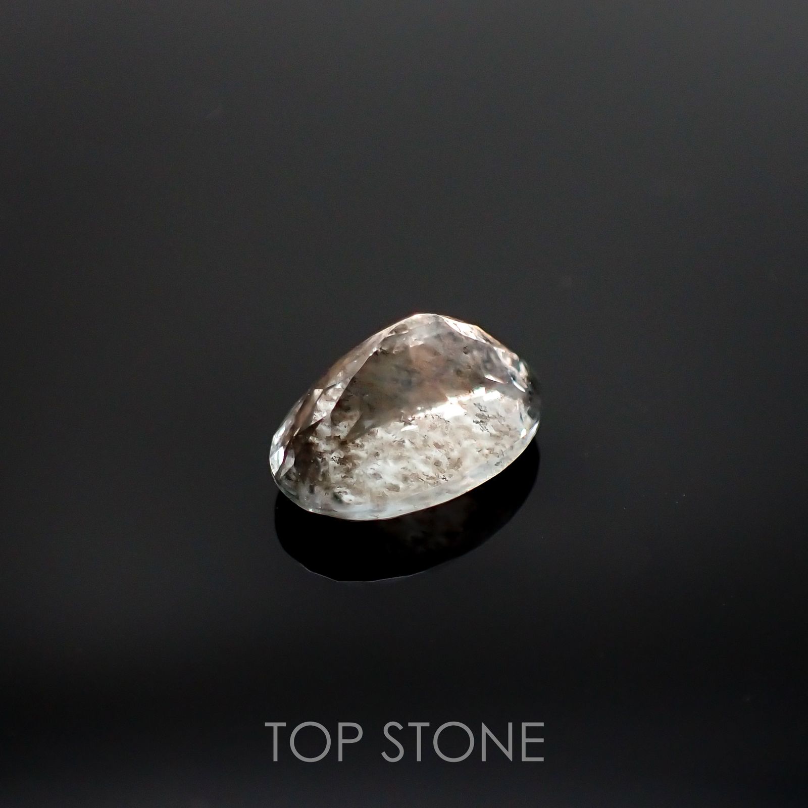 アベンチュリンアクアマリン(宝石名アクアマリン) ナイジェリア産 1.54ct 識別済[210712979]8.9×6.1mm前後