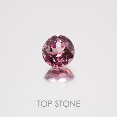 カラーチェンジマラヤガーネット タンザニア産 ルース 0.74ct[21059665]5.3×5.3mm前後