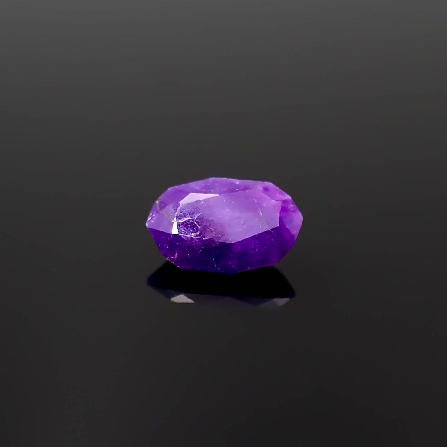◇カスタムカット◇スギライト 南アフリカ産 0.98ct[240628380]8.4x5.6mm前後