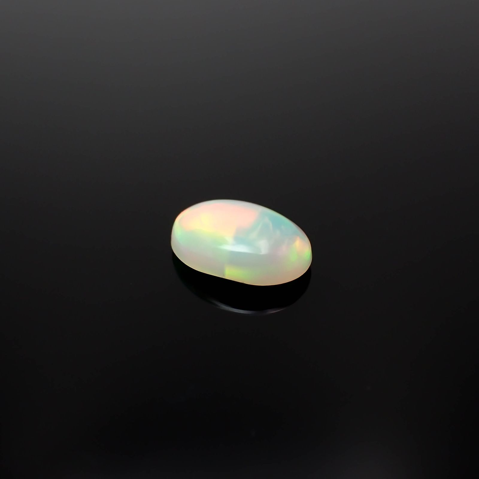 エチオピアオパール エチオピア産 0.90ct[231224643]9.2x7mm前後