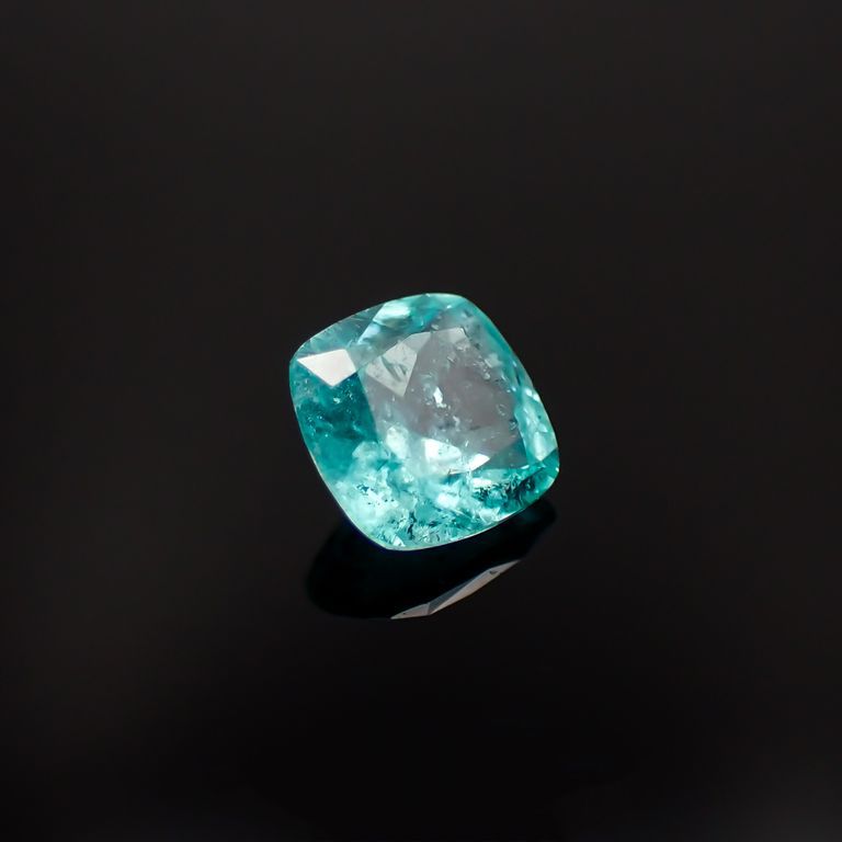 パライバトルマリン(宝石名トルマリン/別名パライバ・トルマリン)ブラジル・キントス鉱山産 0.551ct ソ付(宝貴協)[221018740]5.2x5.2mm前後