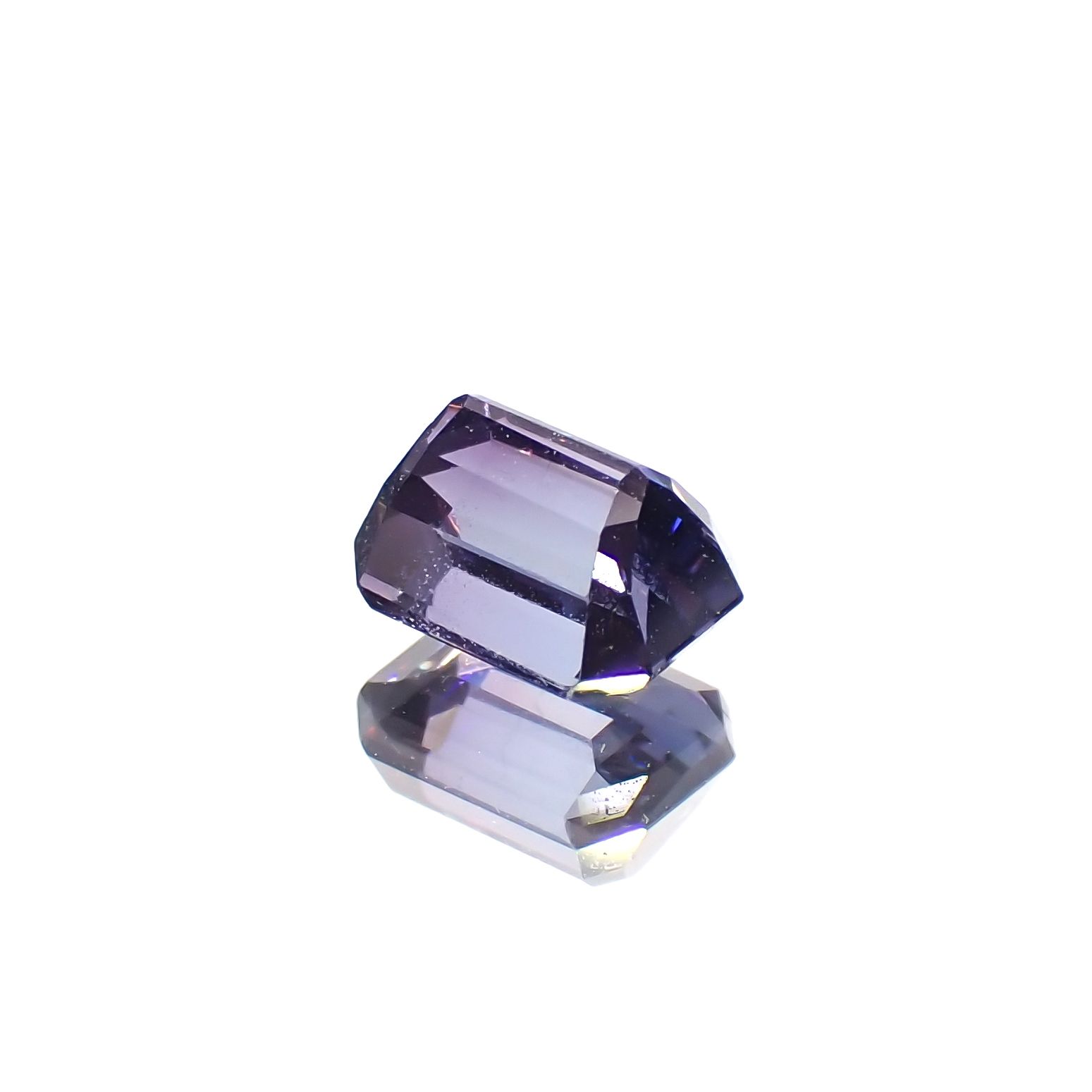 バイカラースピネル タンザニア/マダガスカル産 0.82ct[230722681]5.6x4.1mm前後