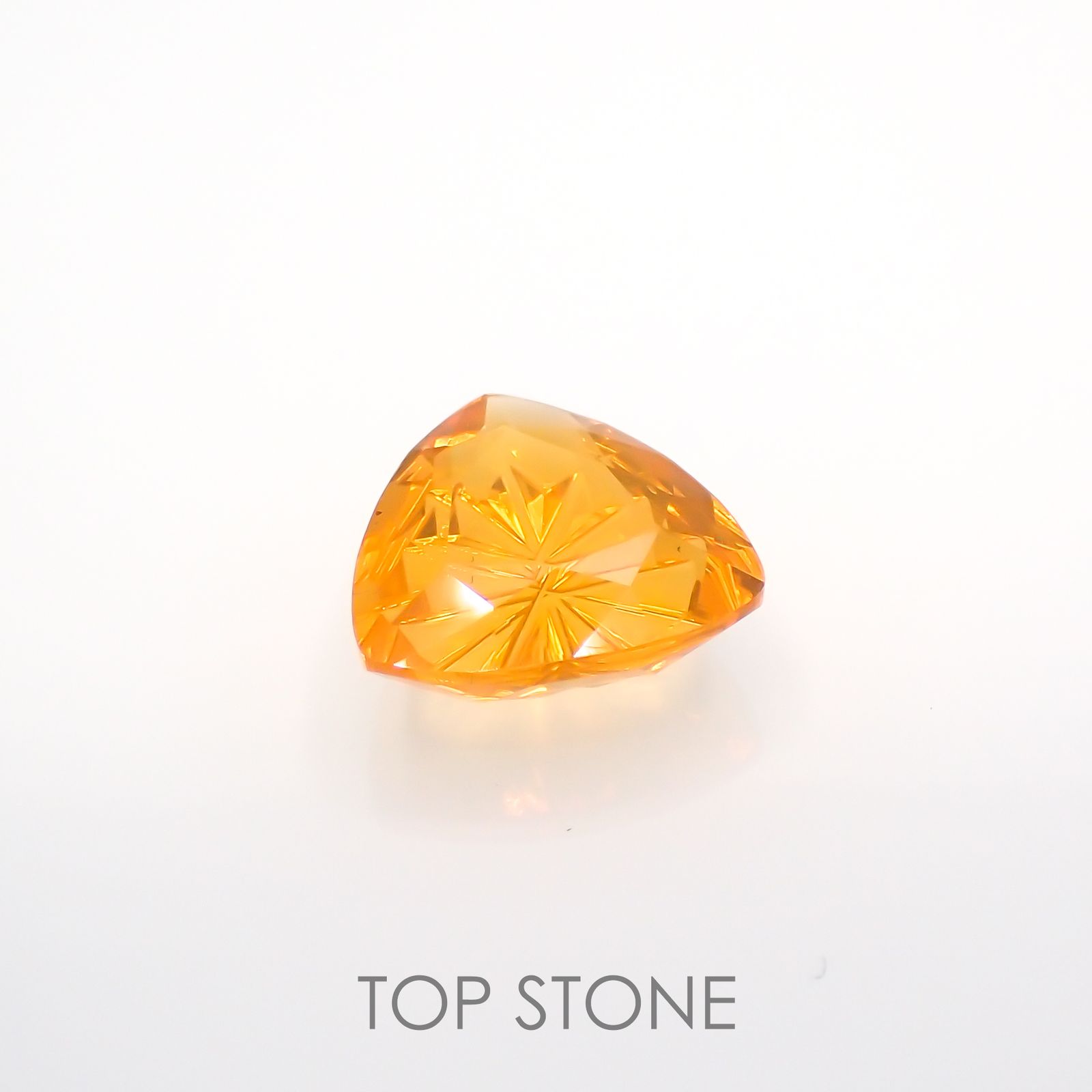 ◇甲州貴石切子Plus Three◇ファイヤーオパール カード付き(宝石名ファイヤー・オパール)メキシコ産 1.25ct 識別済[220114598]8.5x8.6mm前後