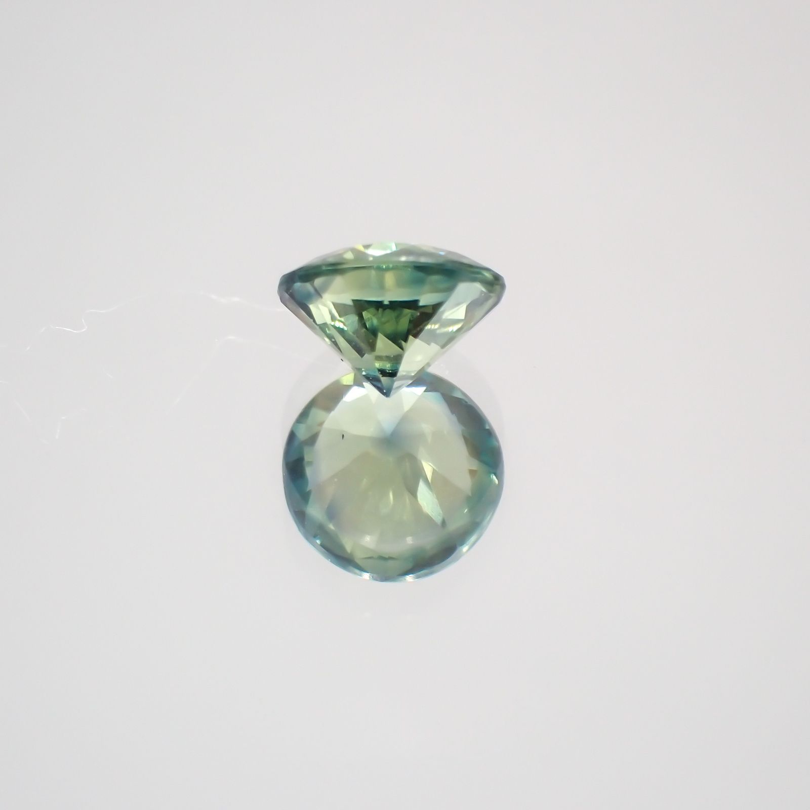 モンタナサファイア アメリカ産 ルース 0.47ct[210410617]4.6×4.6mm前後