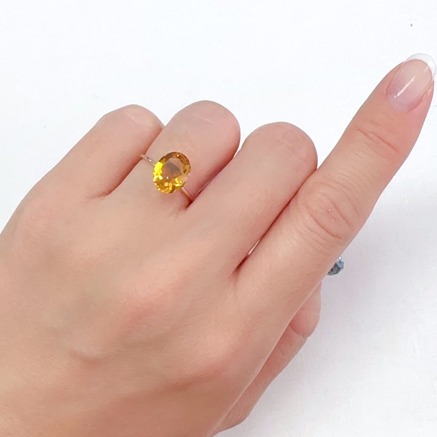 マデイラシトリン ブラジル・ミナスジェライス州産 2.05ct[240427128]9.9x7.9mm前後