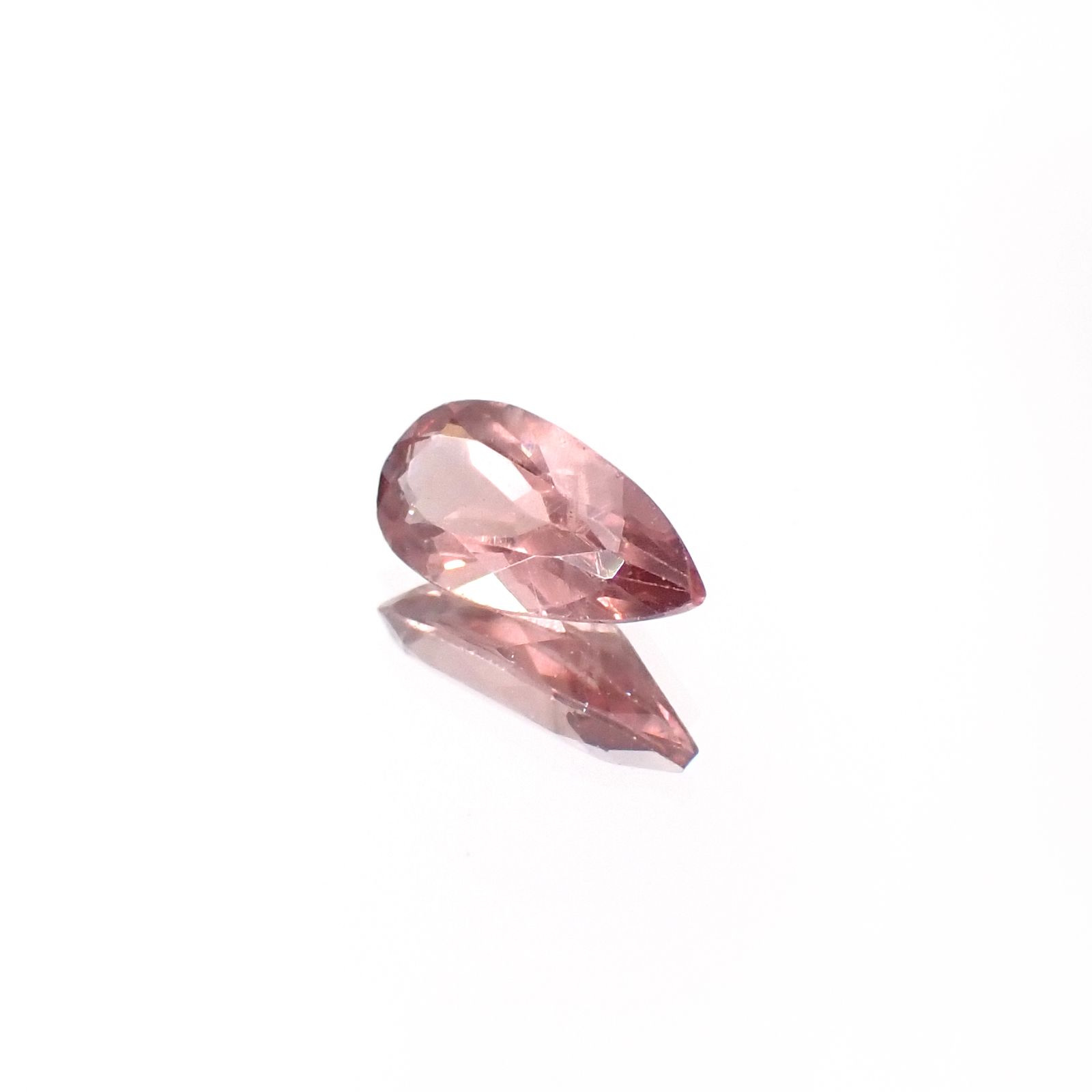 ピンクアパタイト ブラジル産 0.75ct[231224934]8.7x4.3mm前後