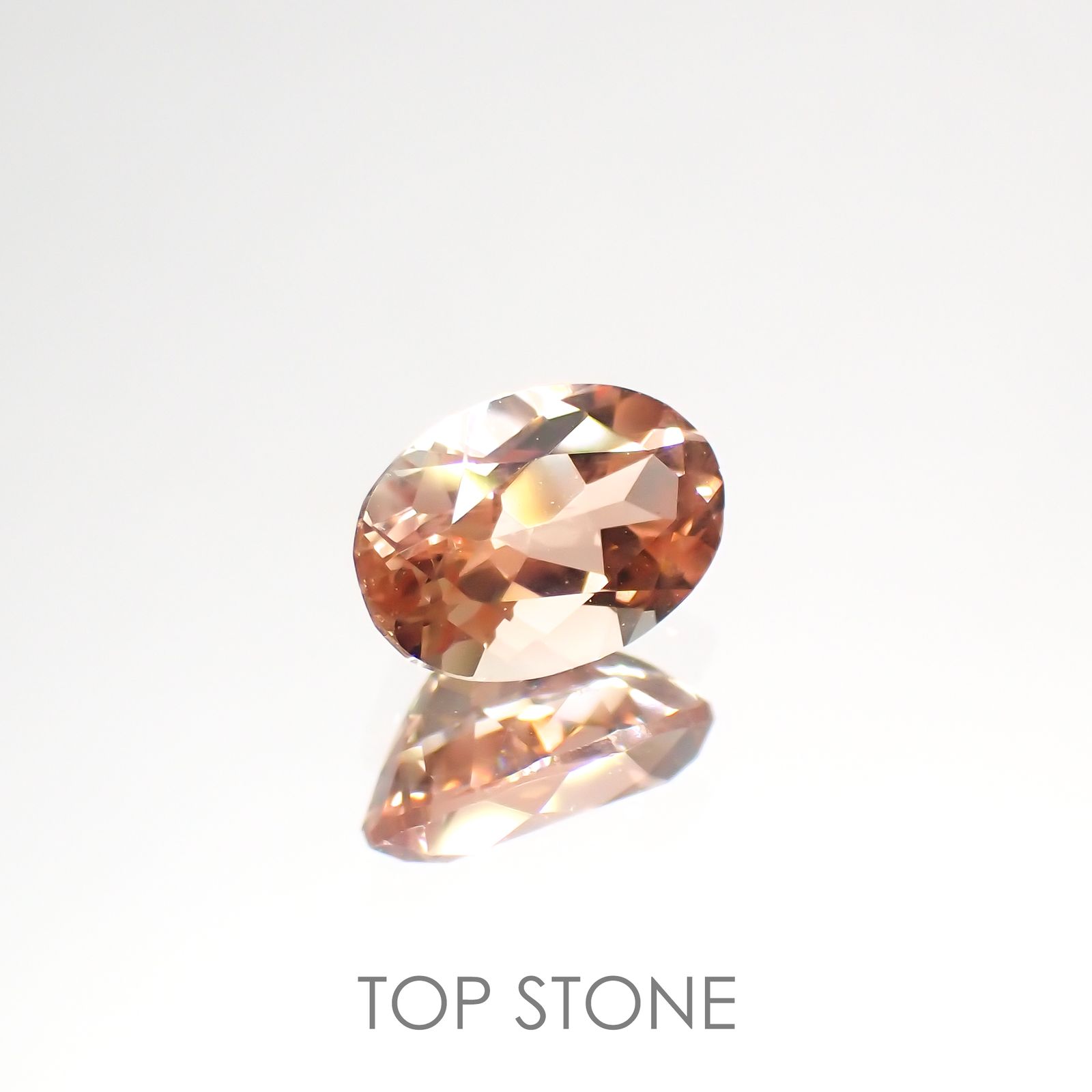 オレゴンサンストーン(宝石名ラブラドライト) アメリカ・オレゴン州産 0.58ct 識別済[20128875]6.5×4.5mm前後