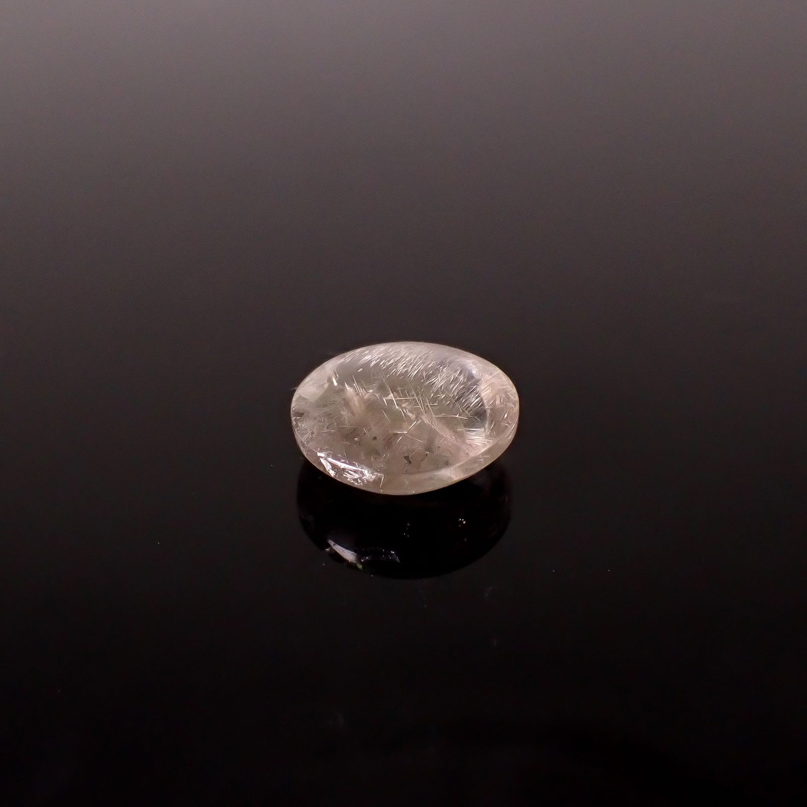 プラチナクォーツ ブラジル産 12.54ct / 16.1x16mm前後 [260131614]