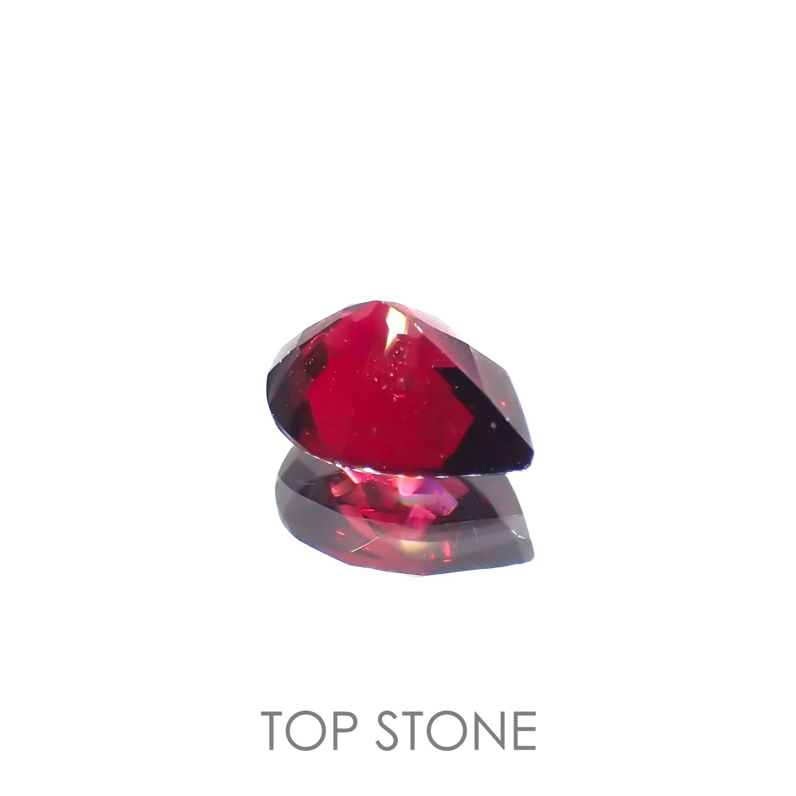 レッドスピネル(宝石名レッド・スピネル)タンザニア産 0.31ct 識別済[220716898]5x3.8mm前後
