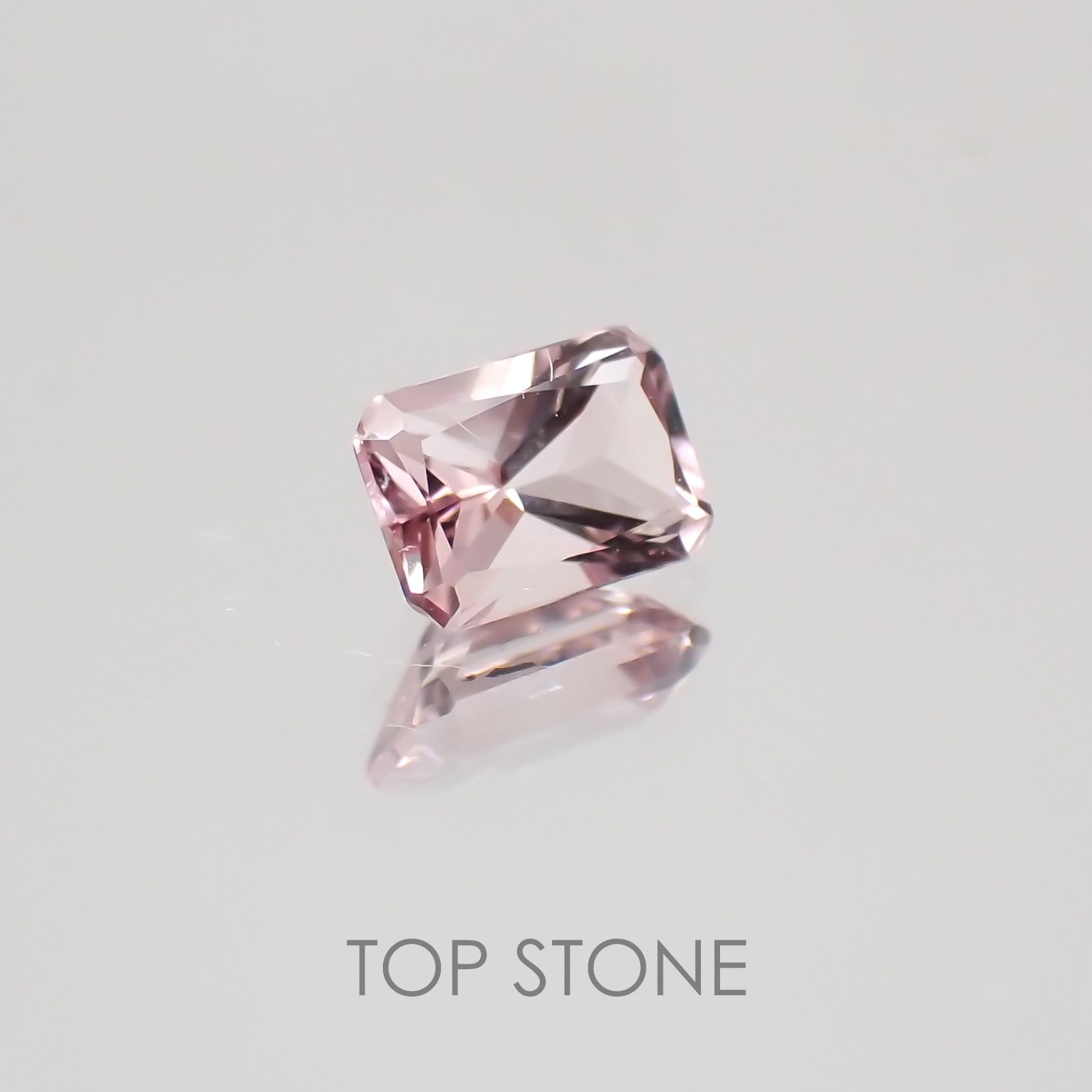 ピンクトルマリン 非加熱(宝石名ピンク・トルマリン) ナイジェリア産 0.28ct 識別済[20128981]4.5×3.2mm前後