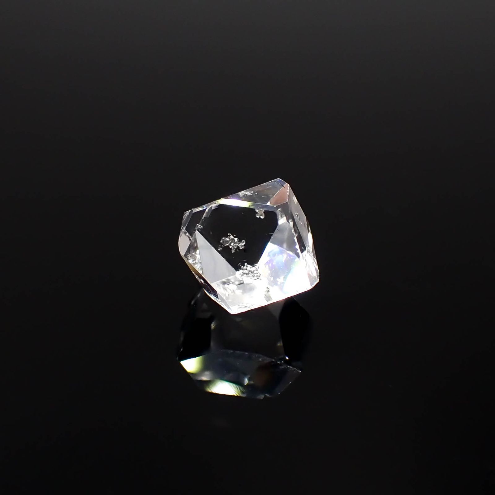 ハーキマーダイヤモンド 原石 アメリカ・ニューヨーク州産 3.75ct[231224858]10.8x7.9mm前後