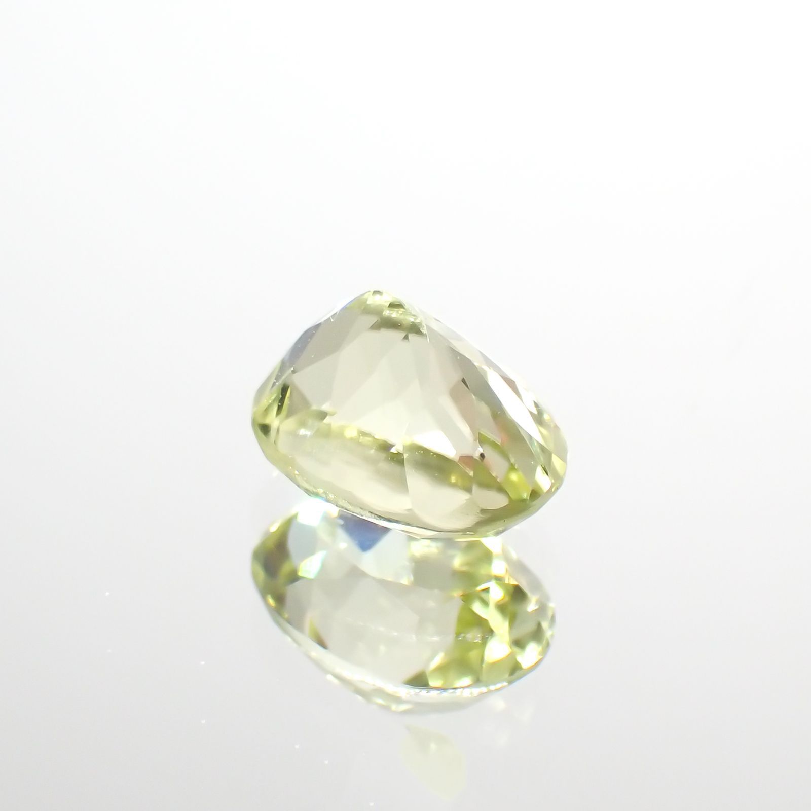シリマナイト(宝石名シリマナイト)インド産 1.73ct 識別済[211113694]7.8x6mm前後