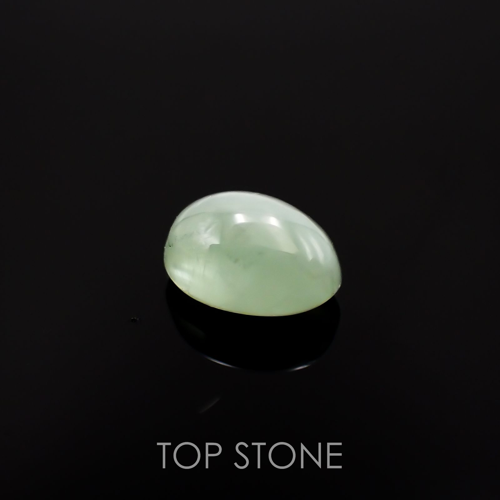 バナジウムコーネルピンキャッツアイ(宝石名コーネルピン)タンザニア産 0.68ct 識別済[221219199]5.9x4.3mm前後