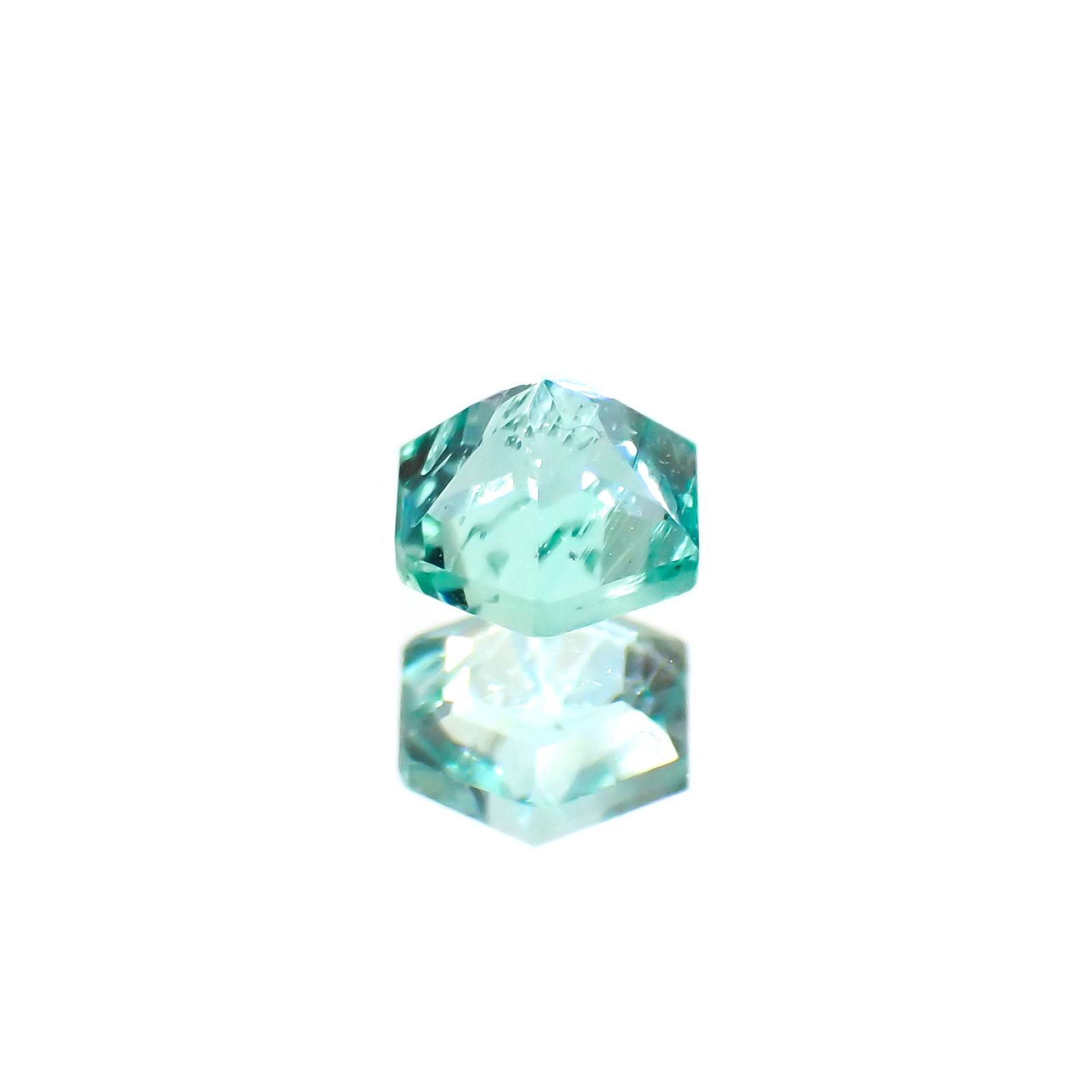 ◇ヘキサゴンカット◇エメラルド(宝石名エメラルド)ザンビア産 0.21ct 識別済[220115191]3.6x3.5mm前後