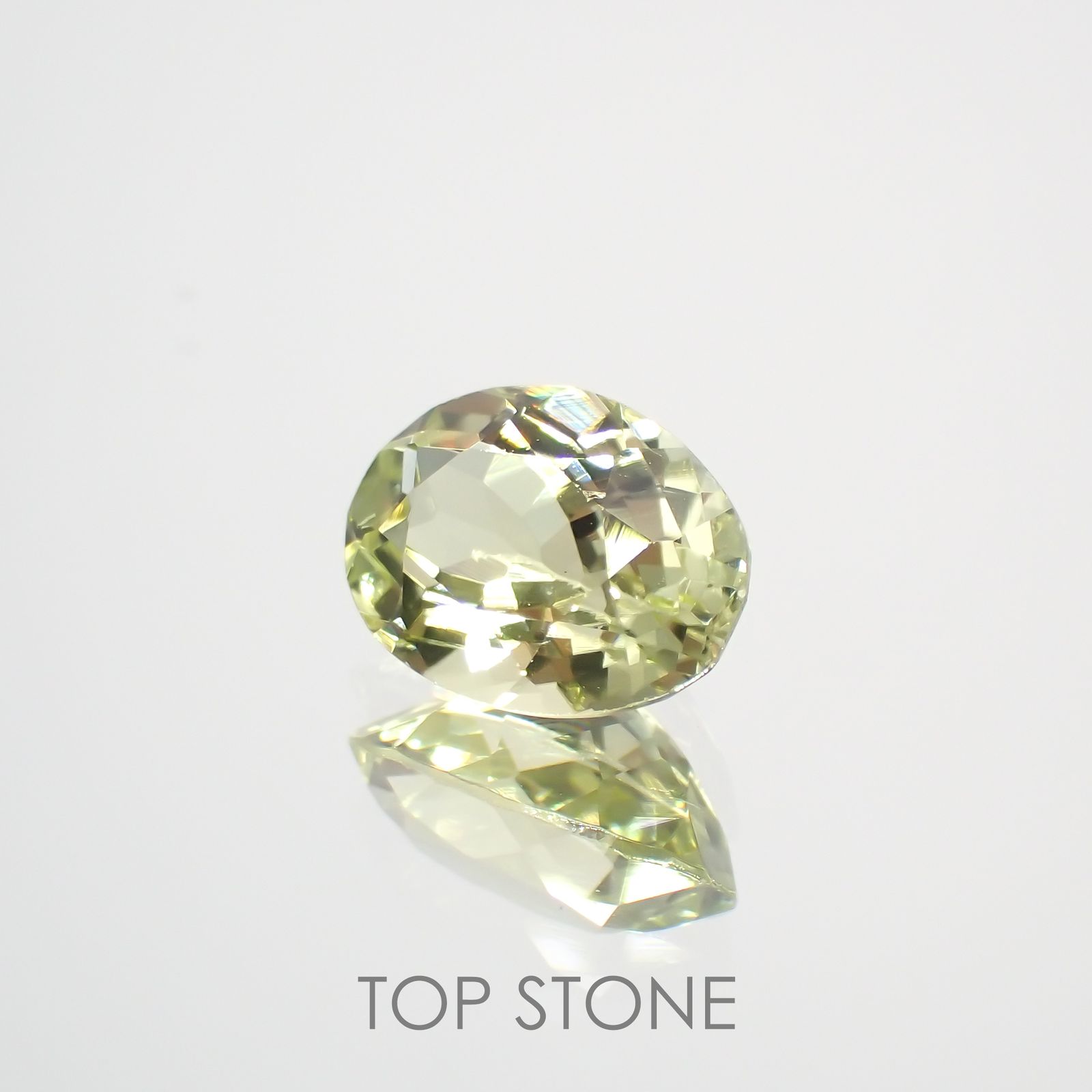 シリマナイト(宝石名シリマナイト)インド産 1.21ct 識別済[211113690]7.9x5.8mm前後