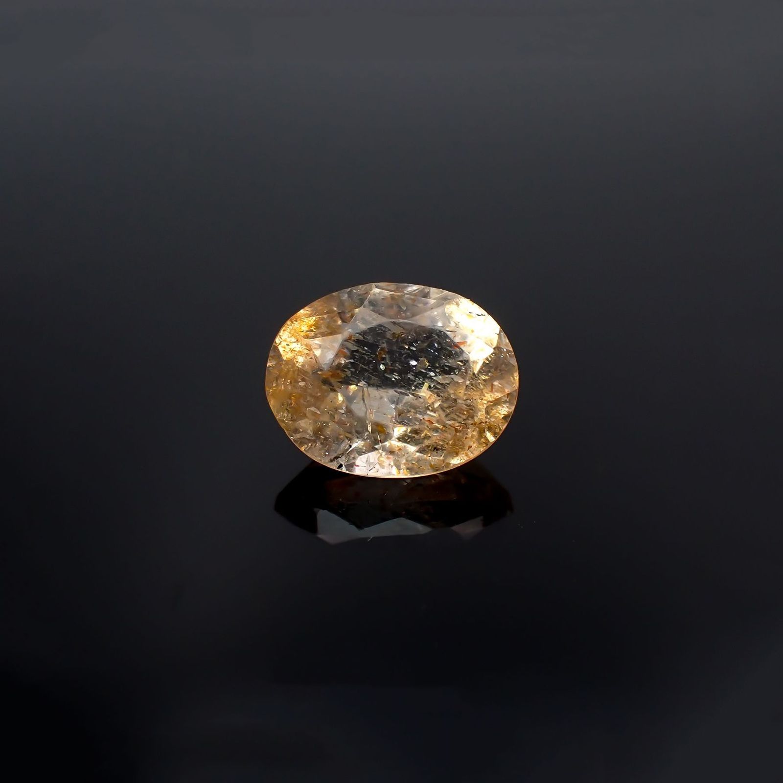 イリュージョンサンストーン インド産 1.65ct / 8.7x6.9mm前後 [221219258]