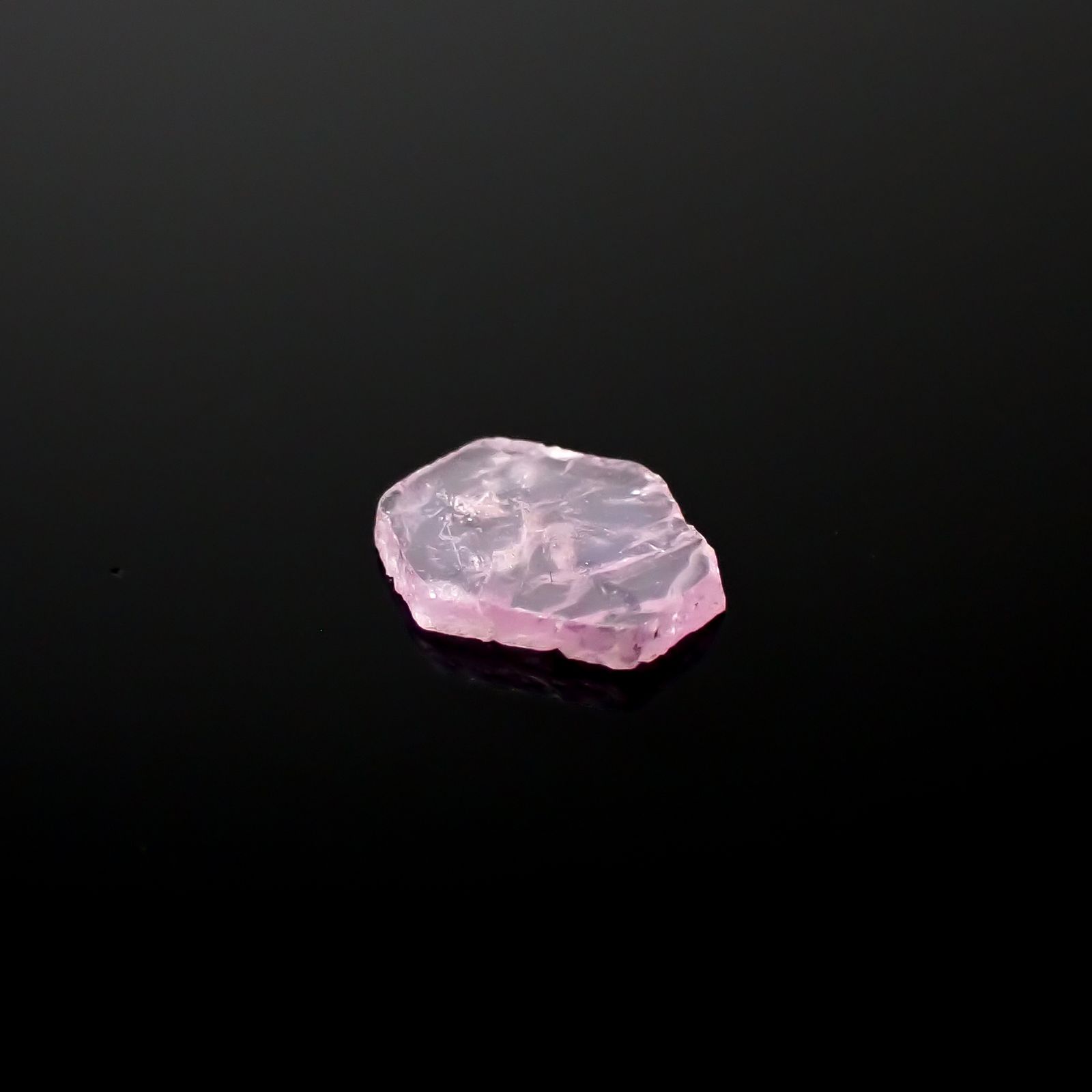 トラピッチェピンクサファイア 原石スライス パキスタン・カシミール地方産 0.48ct[240627852]6.9x5.2mm前後