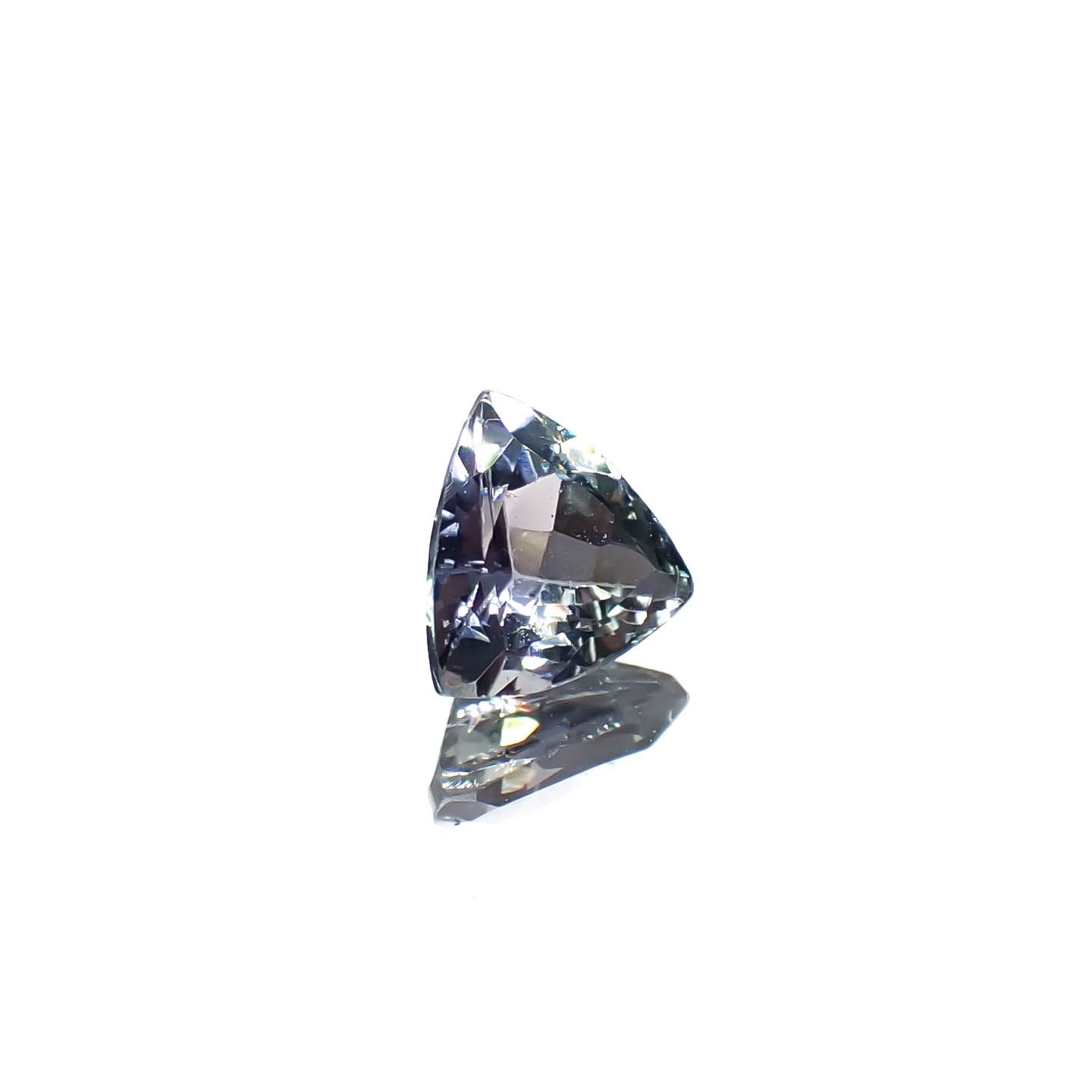 バイカラータンザナイト(宝石名ゾイサイト)タンザニア産 0.38ct 識別済[240828607]4.8x5.1mm前後