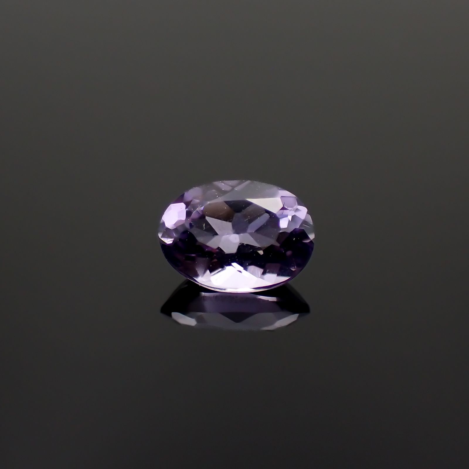 マリアライト(宝石名スキャポライト)スリランカ産 0.35ct 識別済[230421684]5.5x4mm前後
