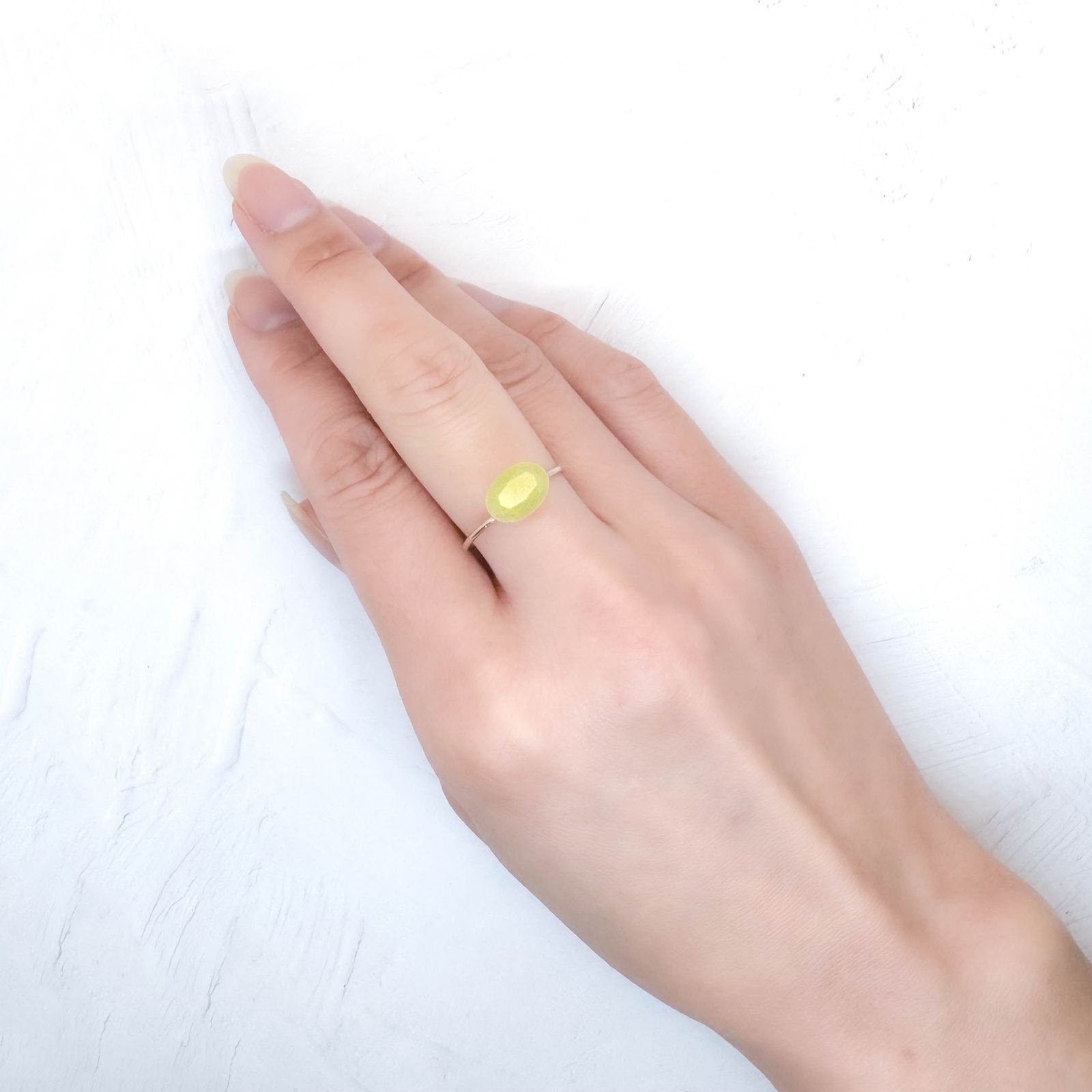 イエロースミソナイト イタリア産 2.03ct / 9.5x6.8mm前後 [251231404]