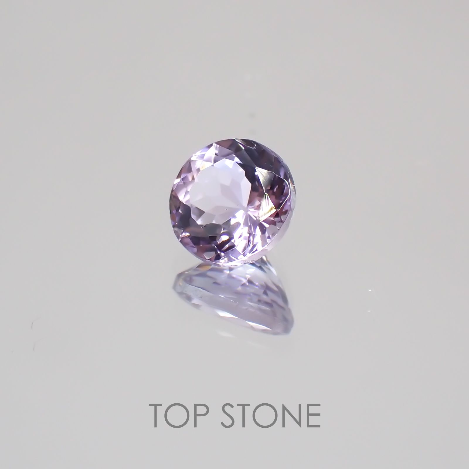 ラベンダータンザナイト タンザニア産 ルース 0.7ct[21019346]5.5×5.5mm前後