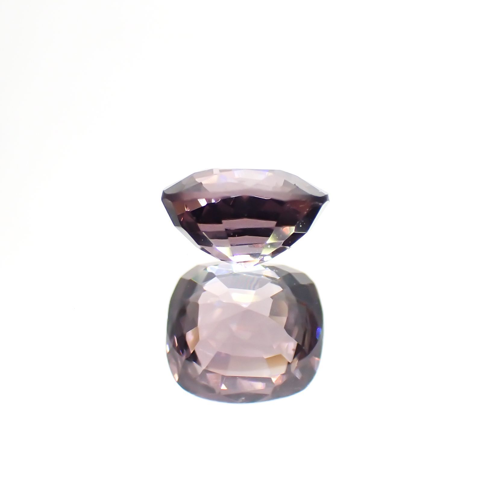 パープルスピネル(宝石名スピネル)ビルマ産 1.41ct 識別済[231124302]6.7x6.5mm前後