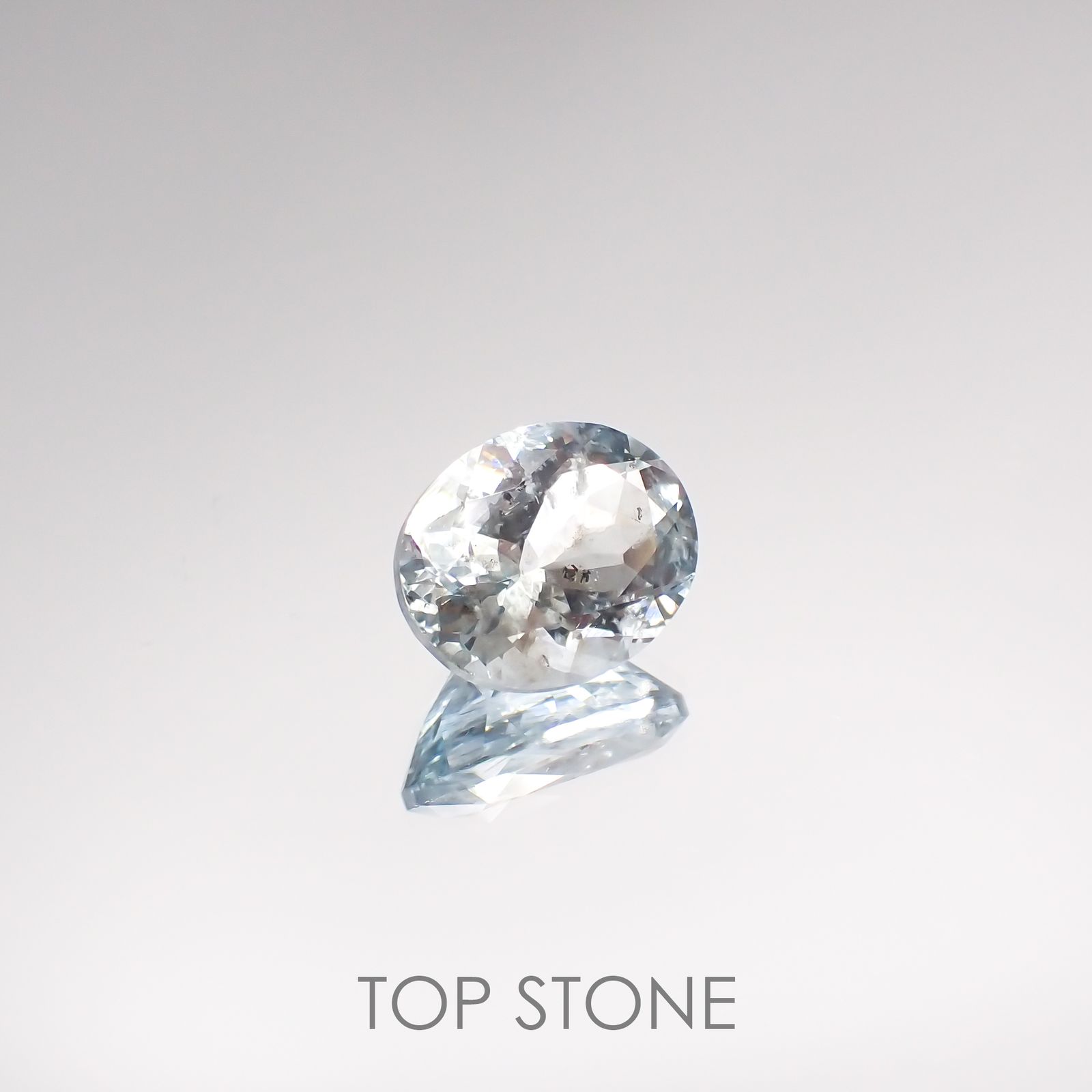 アベンチュリンアクアマリン(宝石名アクアマリン) ナイジェリア産 2.57ct 識別済[210712990]10×7.9mm前後