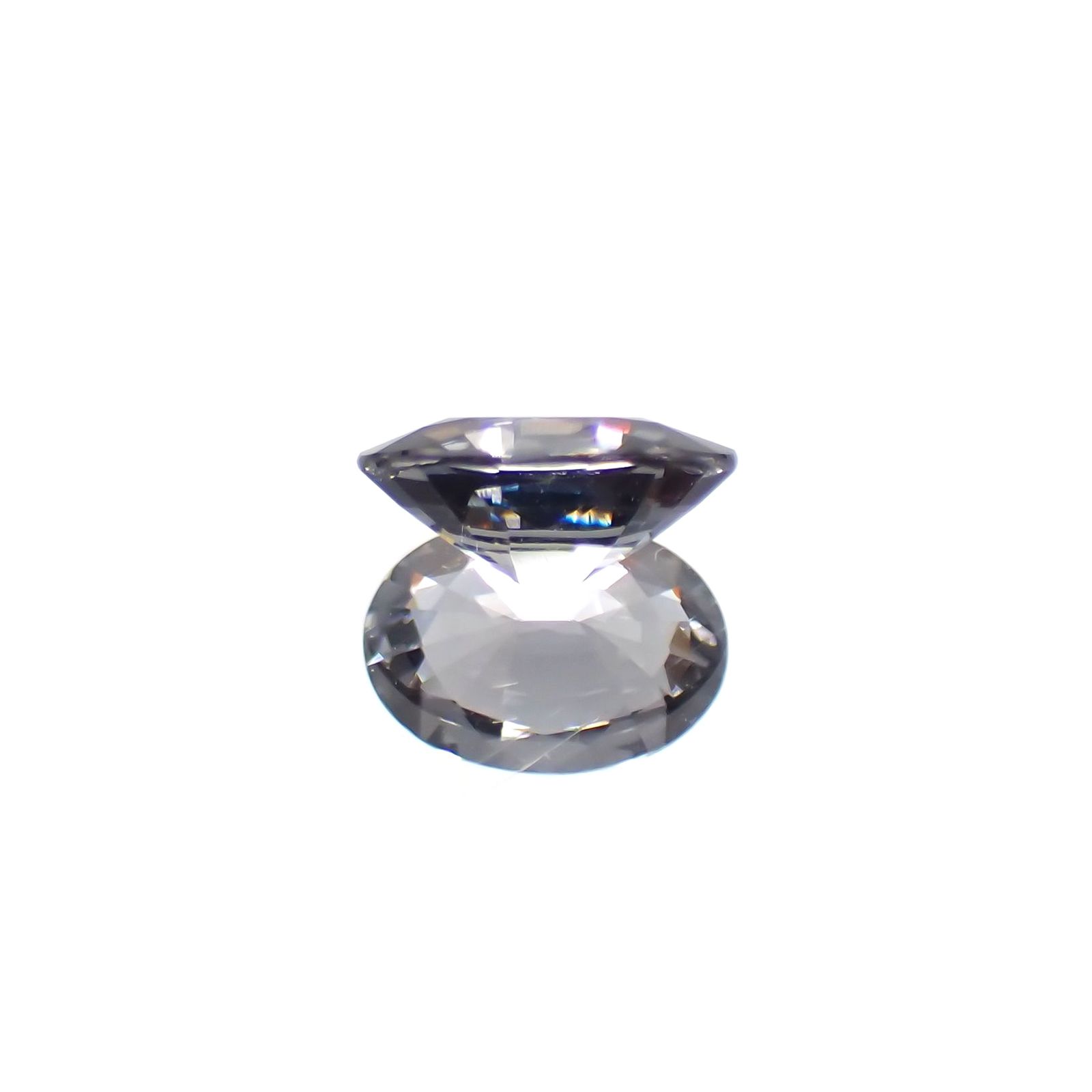プラチナスピネル(宝石名スピネル) ビルマ産 0.779ct ソ付(彩珠)[210611372]7.1×5mm前後