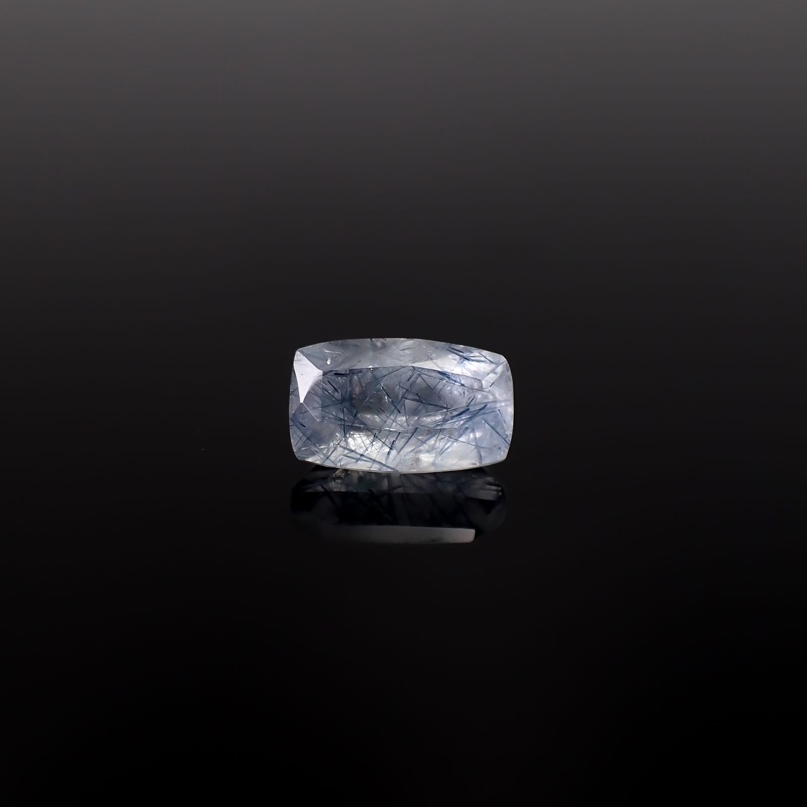 インディゴライトインクォーツ ブラジル産 1.60ct / 9.2x5.6mm前後 [260331838]