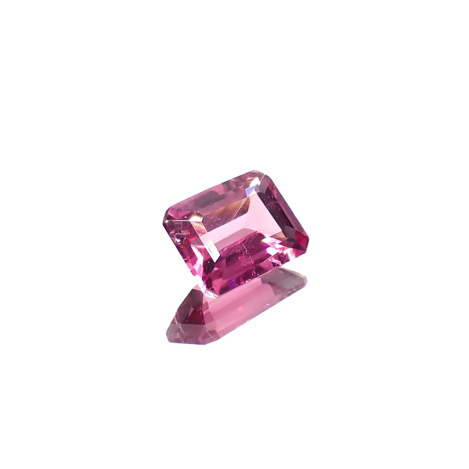 ルベライト ブラジル産 0.49ct[240628089]5.6x4.2mm前後