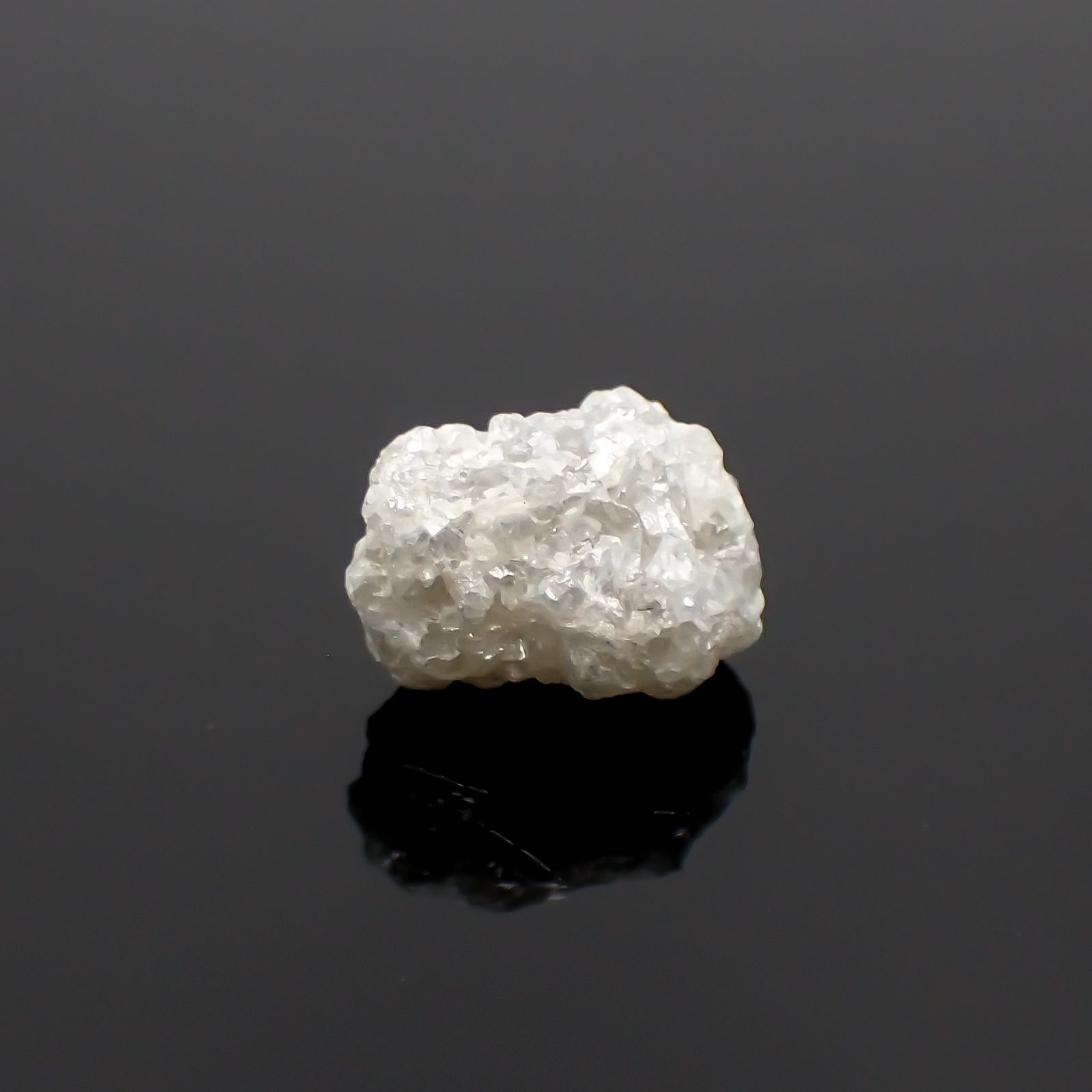 ダイヤモンド 原石 3.71ct[230923340]9.5x7.4mm前後