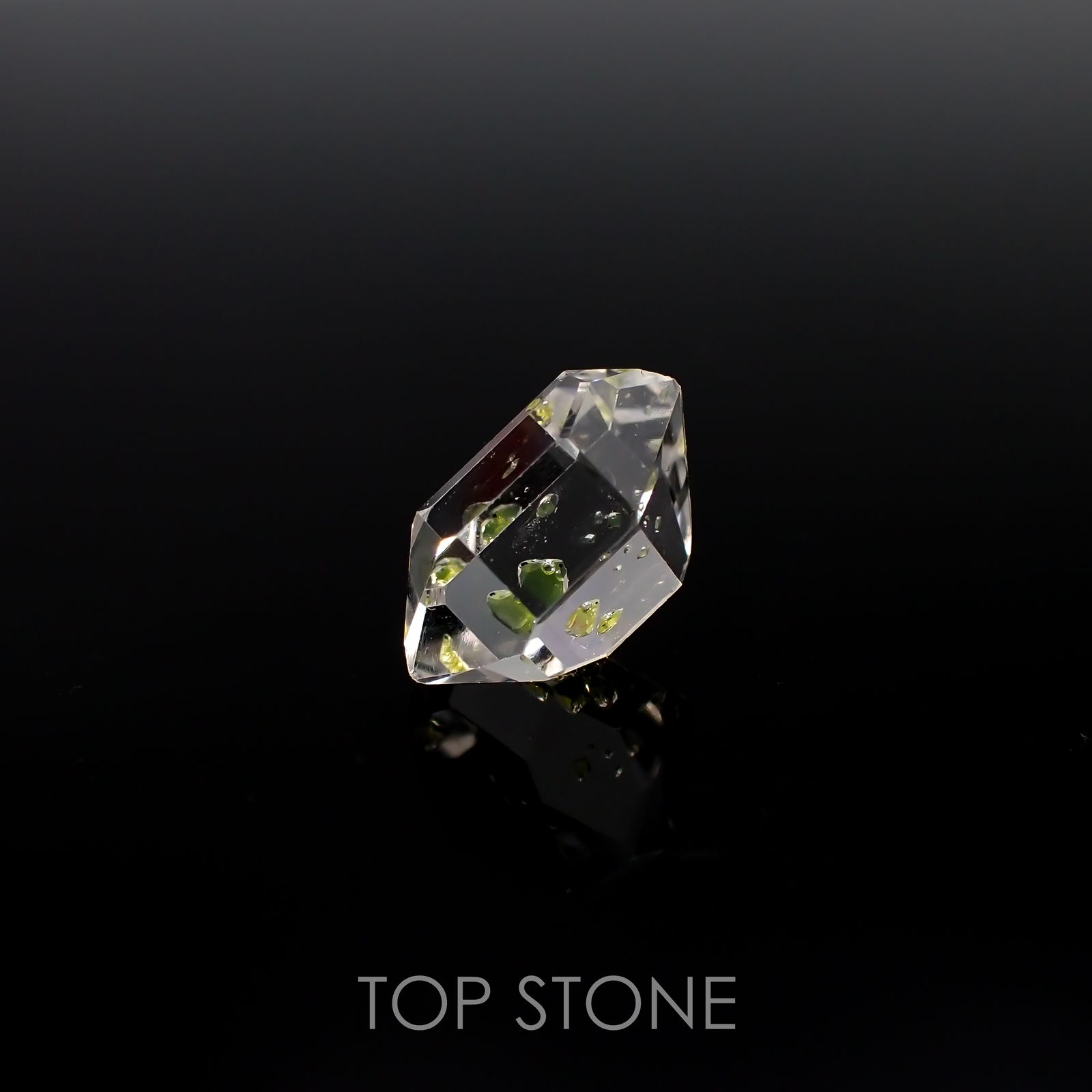 オイルインクォーツ 原石 パキスタン産 4.11ct[220917867]13.1x8.5mm前後