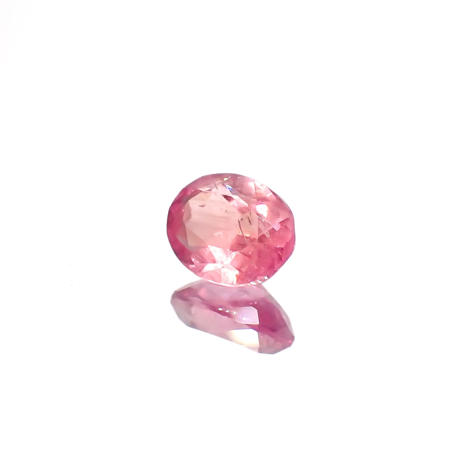 ペツォッタイト(ラズベリル)(宝石名ペツォッタイト)マダガスカル産 0.367ct ソ付(彩珠)[240226154]5.3x4mm前後