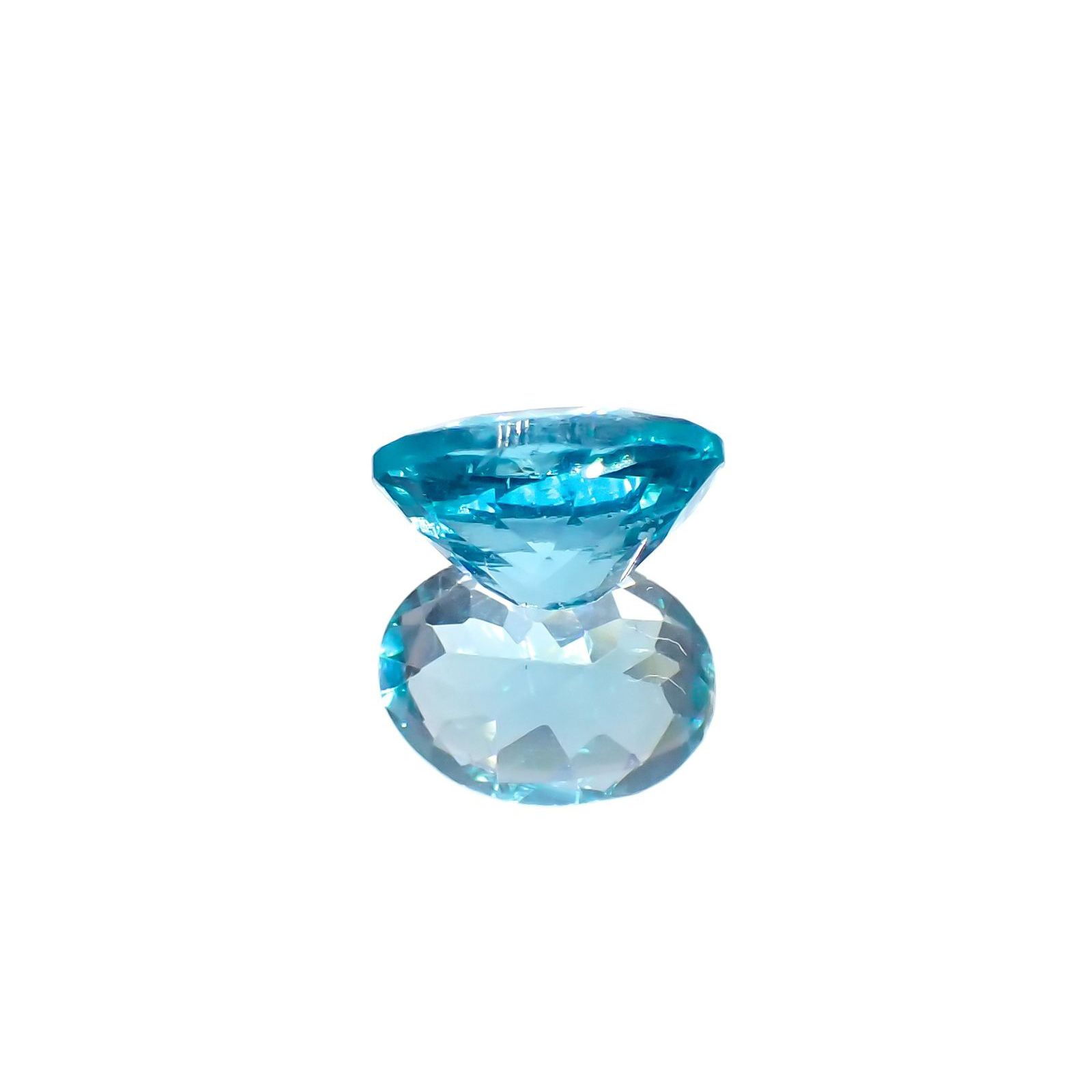 アパタイト(宝石名アパタイト)ブラジル産 識別済 1.41ct / 7.9x6.1mm前後 [251021343]
