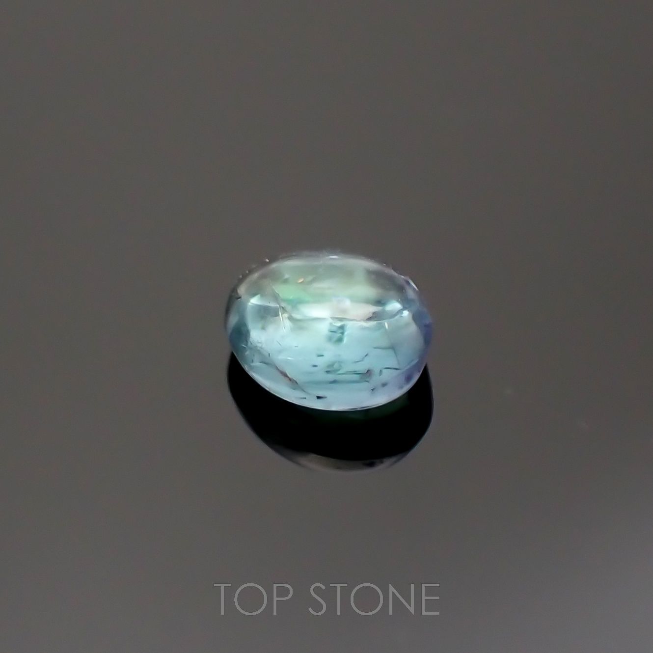 ブルーコーネルピン(宝石名コーネルピン)タンザニア産 0.30ct 識別済[220616288]4.3x3.6mm前後