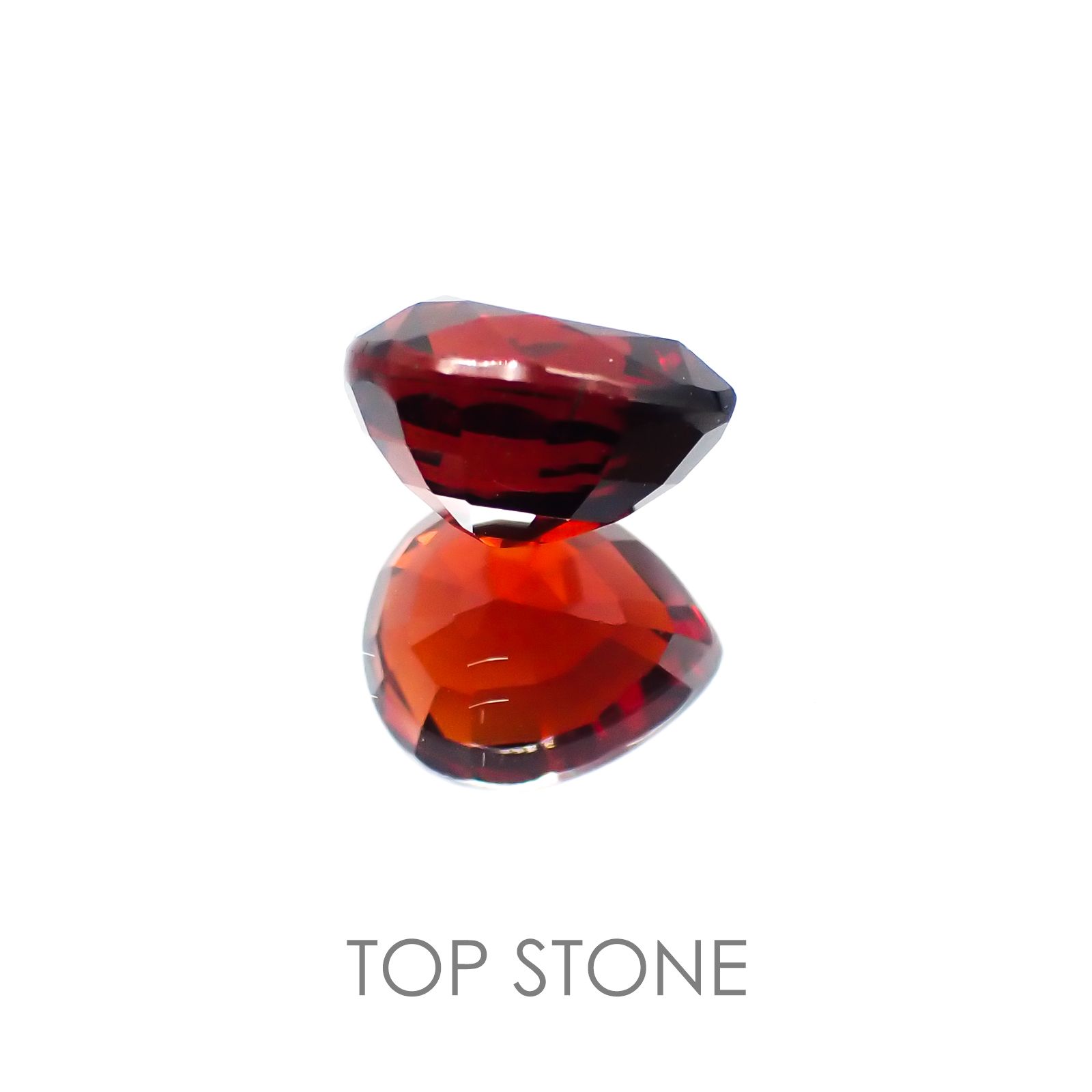 アルマンディンスペサルティンガーネット(宝石名アルマンディン スペサルティン・ガーネット) マダガスカル産 2.516ct ソ付(彩珠)[21018106]8.1×6.9mm前後