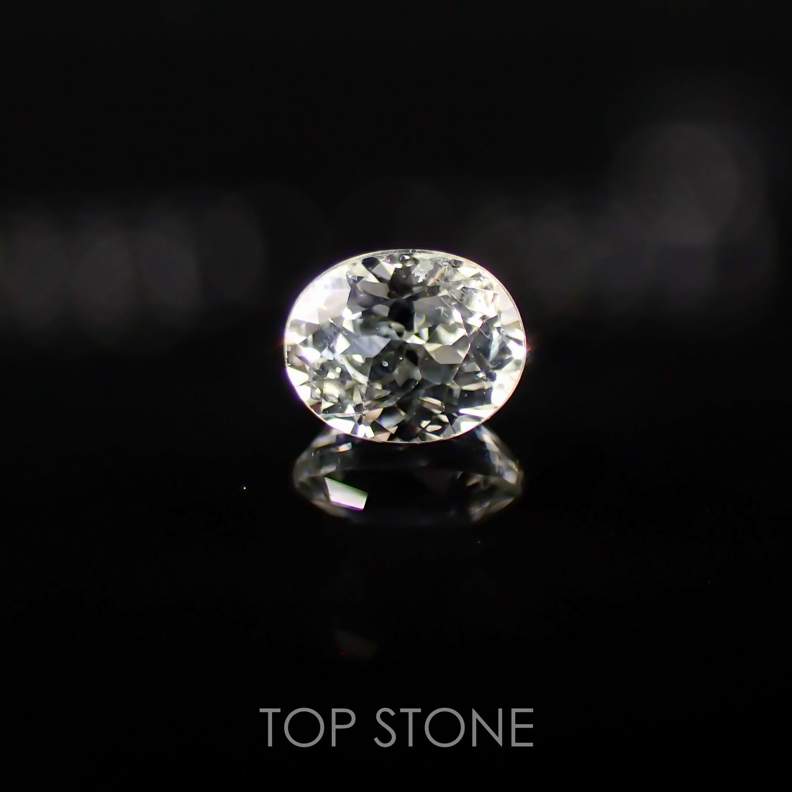 リューコガーネット ビルマ産 ルース 0.38ct[210510771]4.4×3.6mm前後