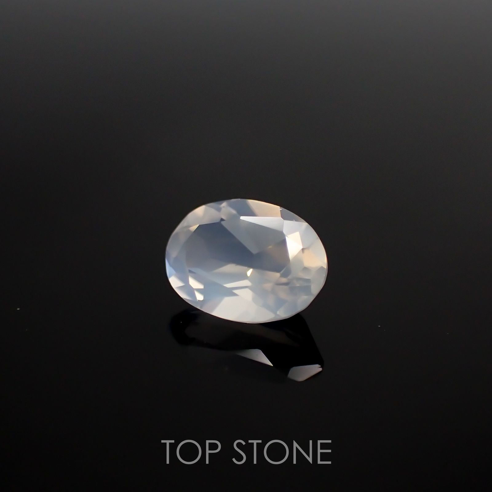 ムーンストーン インド・スリランカ産 ルース 0.71ct[210611350]7.1×5.1mm前後