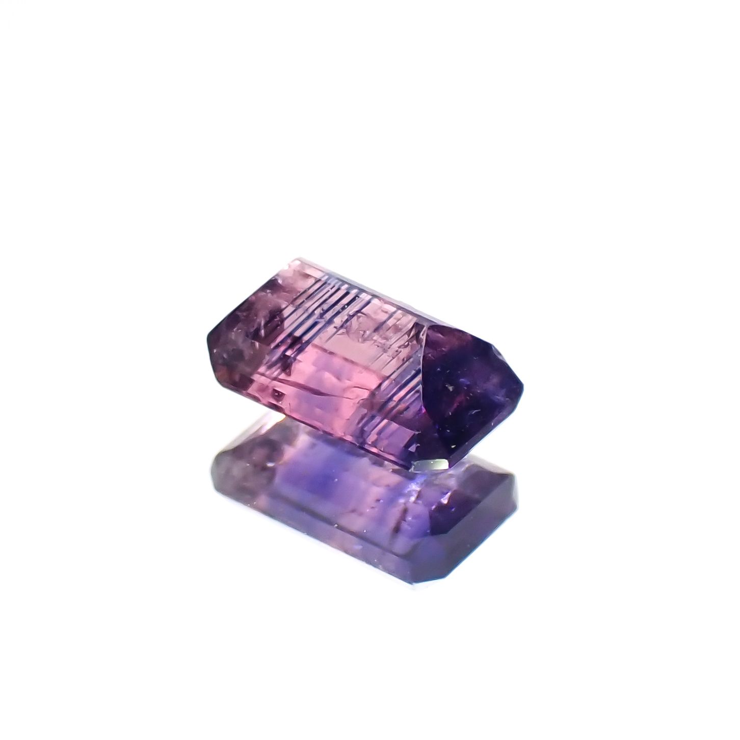 ウィンザーサファイア 非加熱 タンザニア・ウィンザー産 0.57ct[230722841]5.5x3.4mm前後