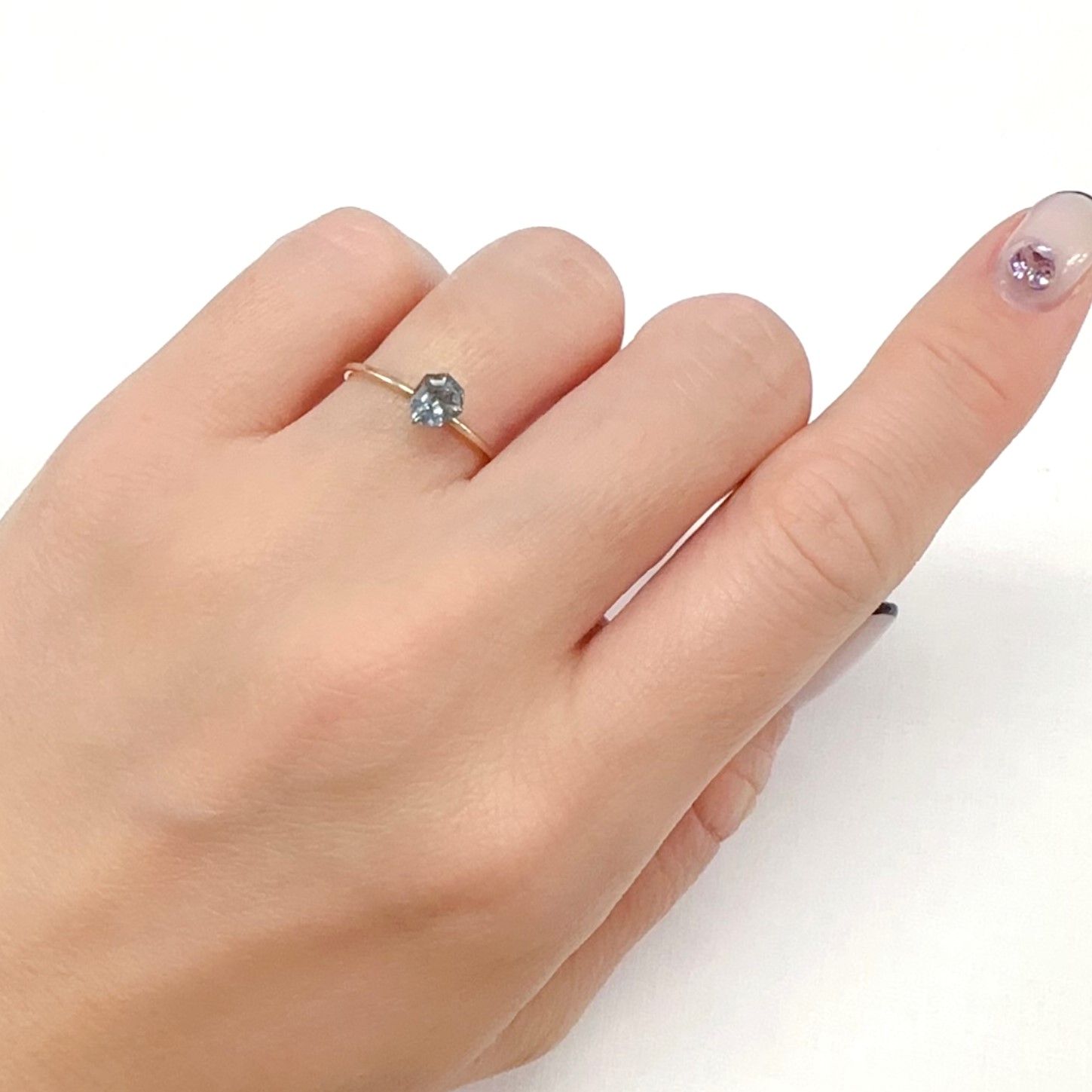 ◇カスタムカット◇アベンチュリンアクアマリン ブラジル・ミナスジェライス州産 0.42ct[240226002]5.5x4.7mm前後