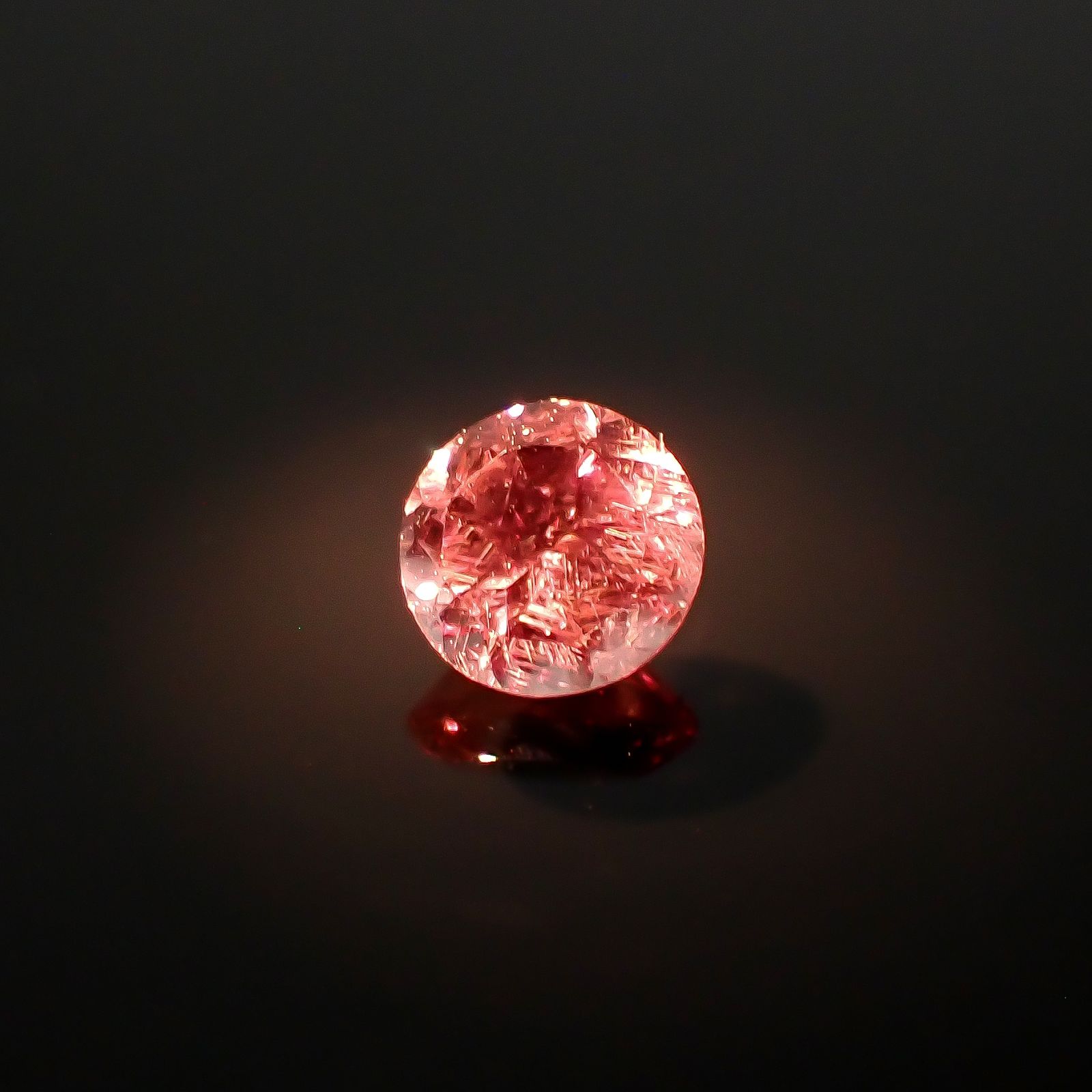 ドラゴンガーネット タンザニア産 0.23ct[240427281]3.5x3.5mm前後