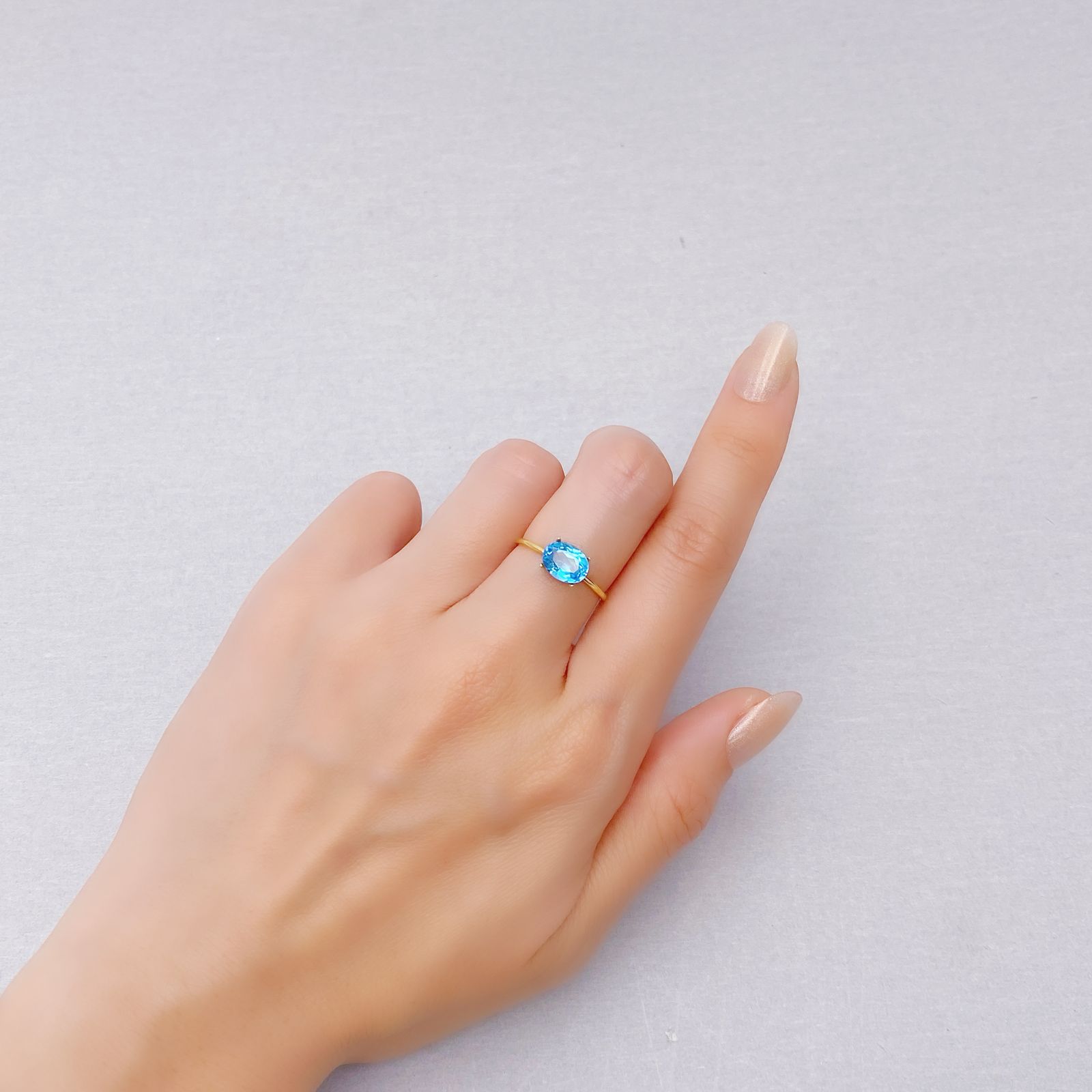 スイスブルートパーズ ブラジル産 1.76ct [241229578]7.9x6.2mm前後