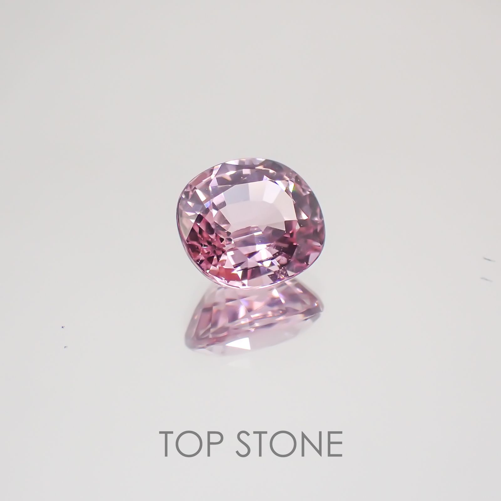 ピンクスピネル(宝石名ピンク・スピネル) タンザニア産 1.13ct 識別済[20052494]6.4×5.8mm前後